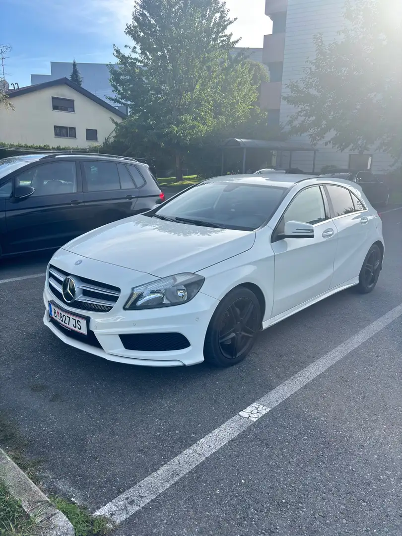 Mercedes-Benz A 180 Amg Line Weiß - 1