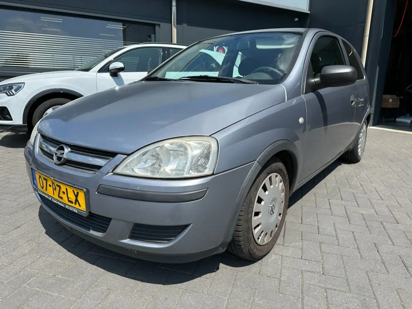 Opel Corsa -C 1.2 Grijs - 1