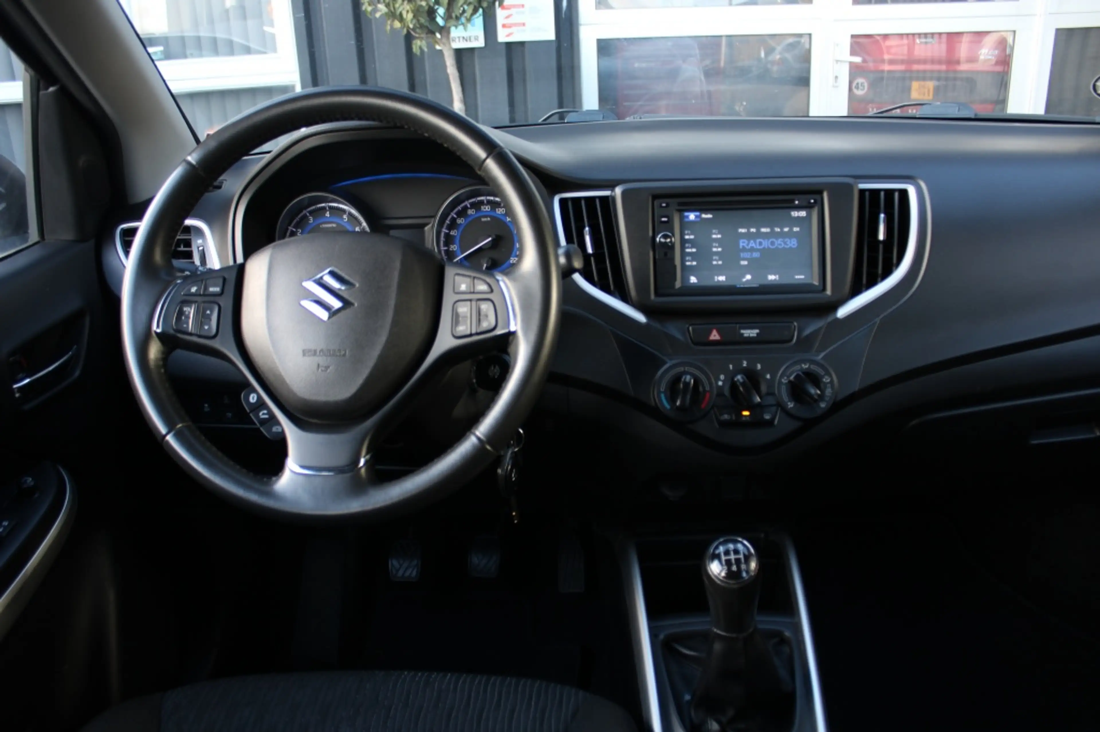 Suzuki Baleno 1.2 Comfort — photo 12