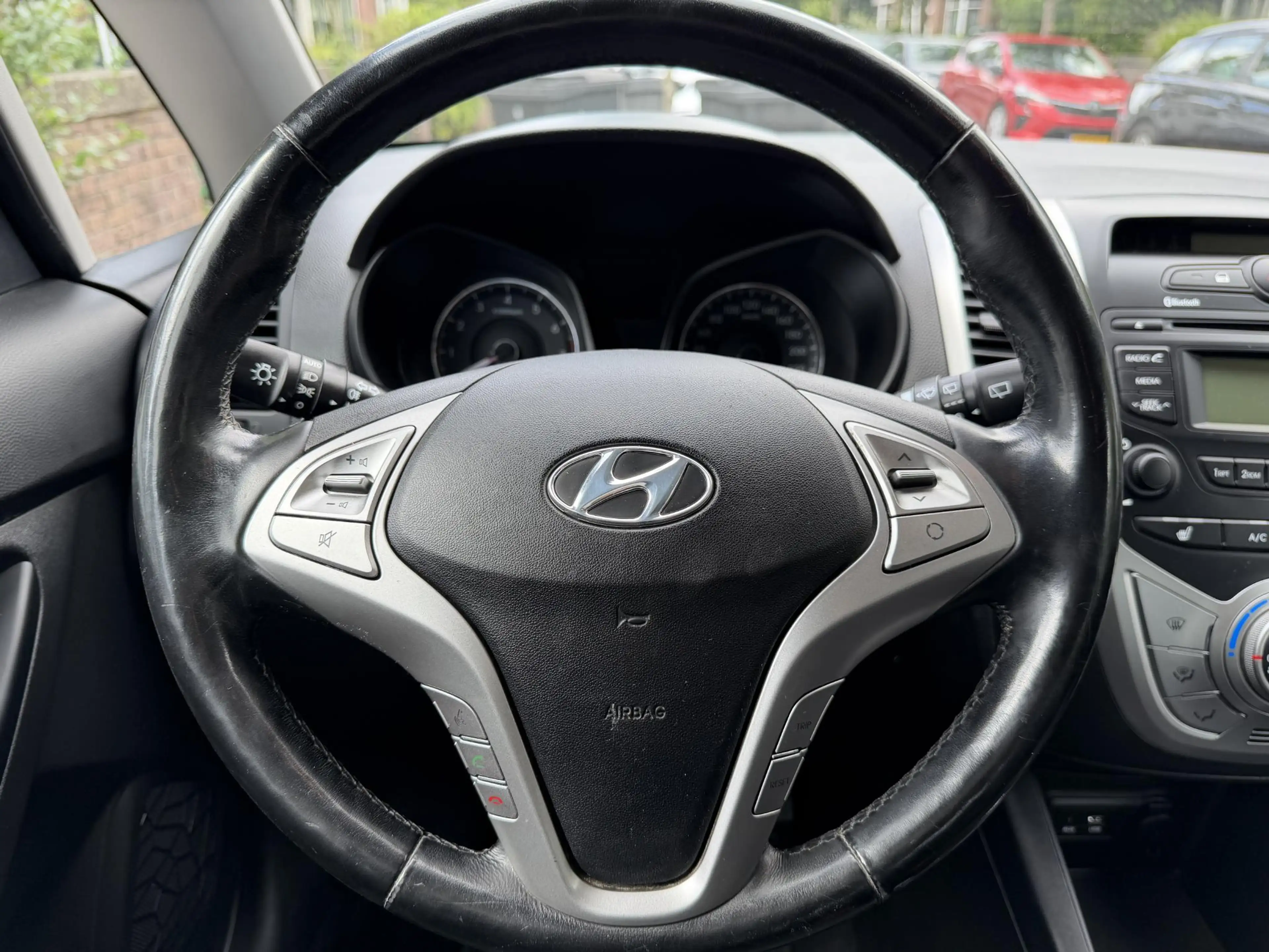 Hyundai iX20 1.4i Premium — photo 13