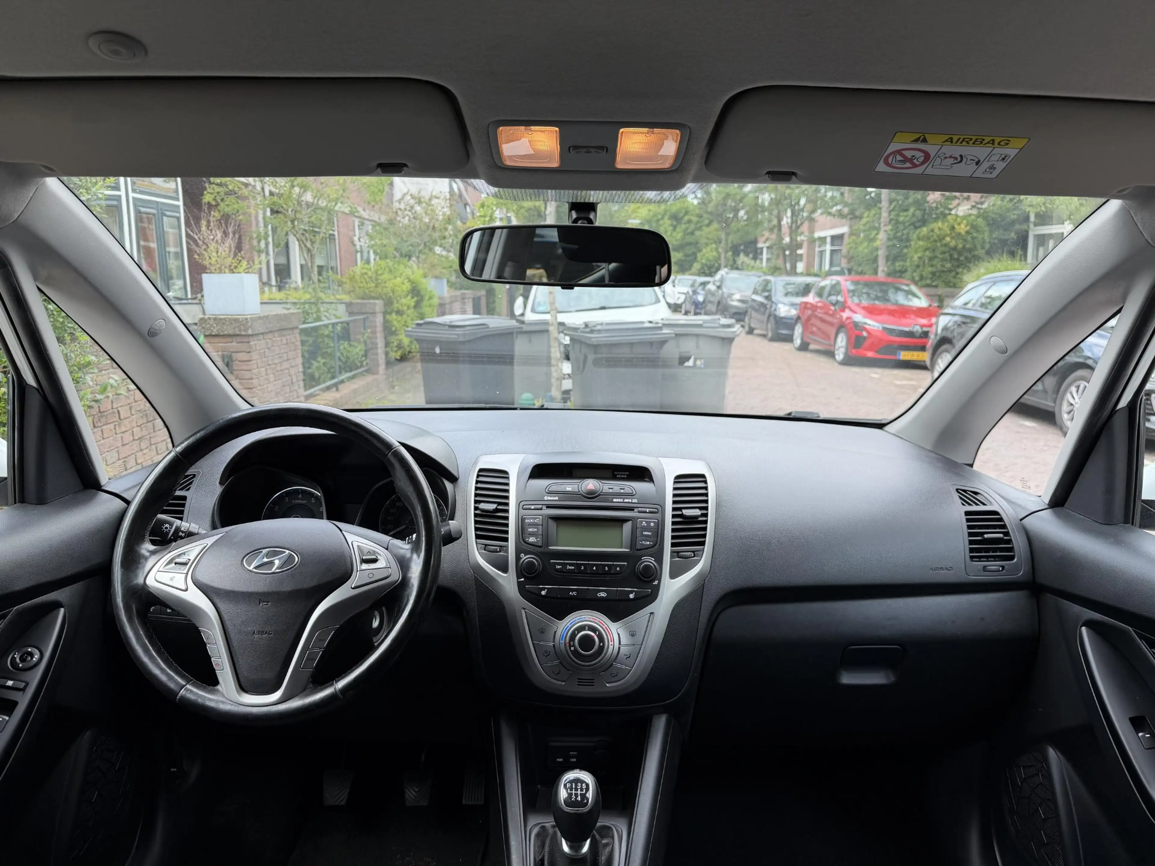 Hyundai iX20 1.4i Premium — photo 10