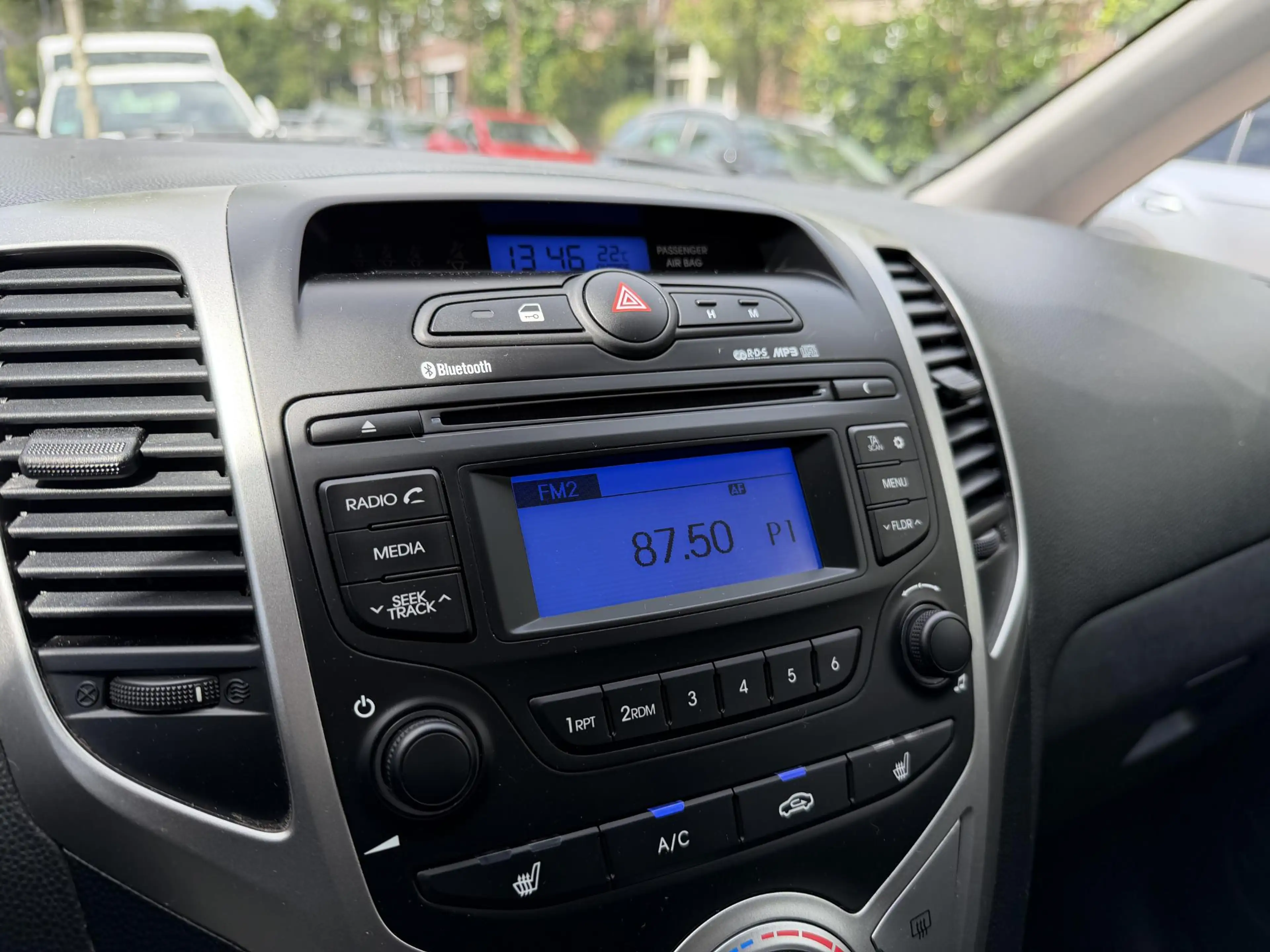 Hyundai iX20 1.4i Premium — photo 15