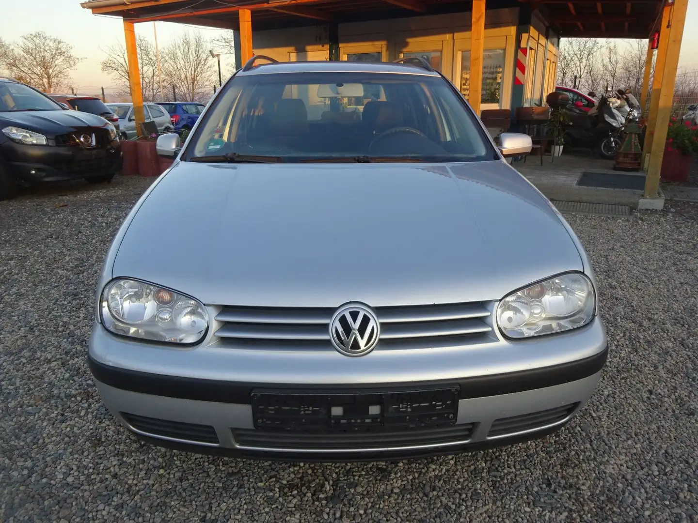 Volkswagen Golf 2.0 Special Variant Silber - 2
