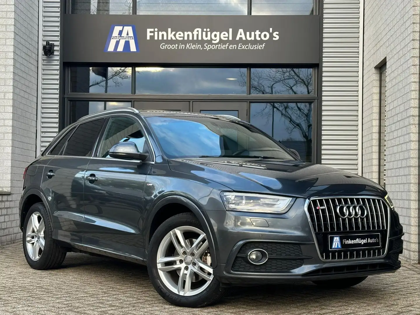 Audi Q3 1.4 TFSI S-line 150 pk |Topstaat |Navi |Trekhaak | Gris - 1