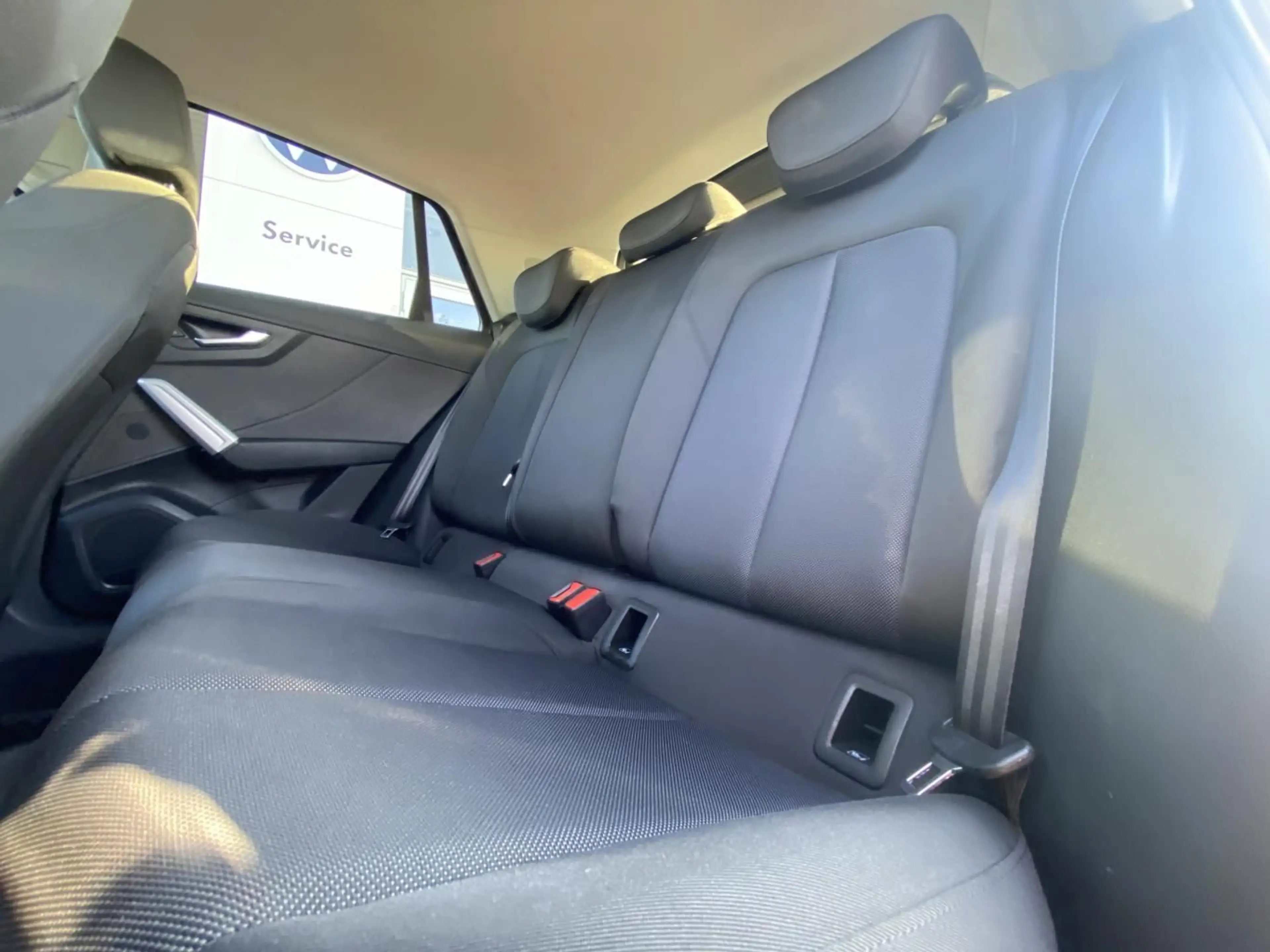 Audi Q2 35 1.5 TSI S-tronic advanced OPTIKPAKET-SCHWA — photo 11