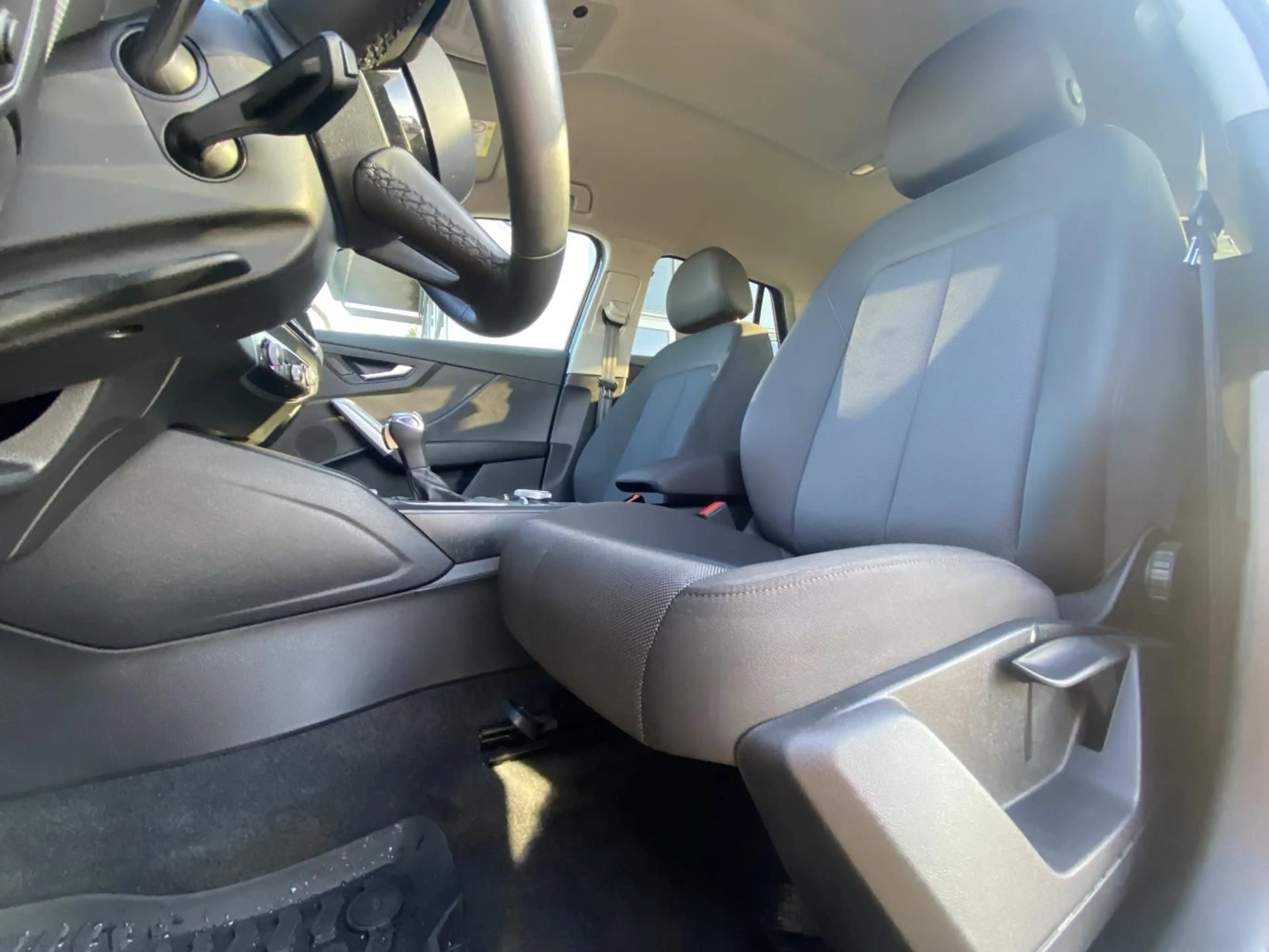 Audi Q2 35 1.5 TSI S-tronic advanced OPTIKPAKET-SCHWA — photo 9