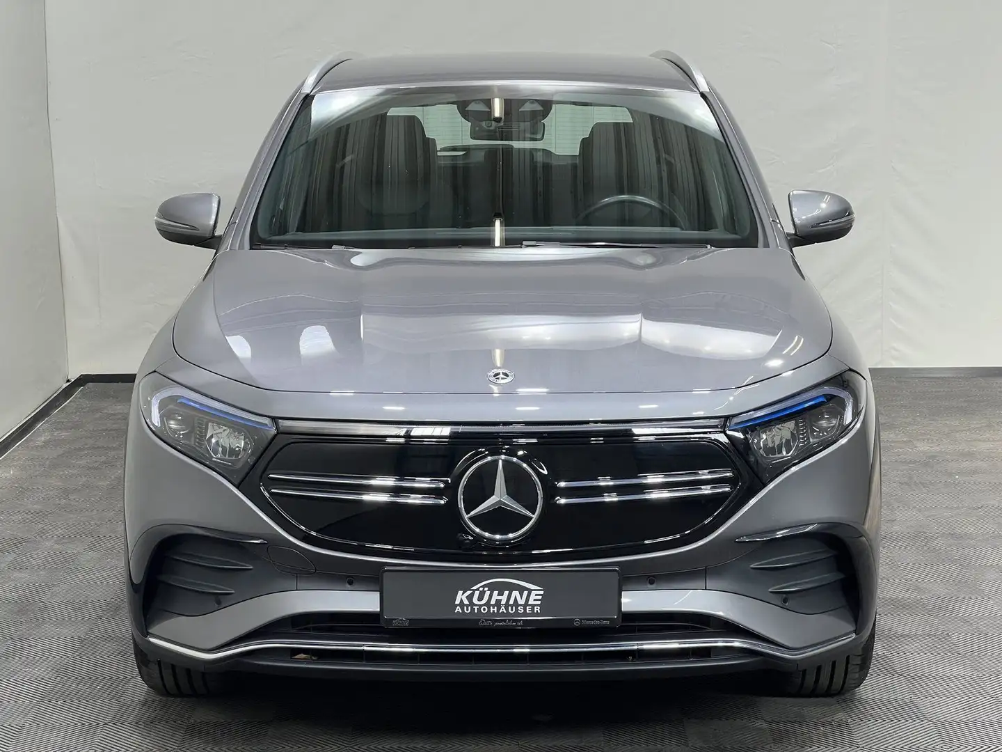 Mercedes-Benz EQA 300 4MATIC AMG +Kamera+EasyPack+Totwinkel+18 Gris - 2