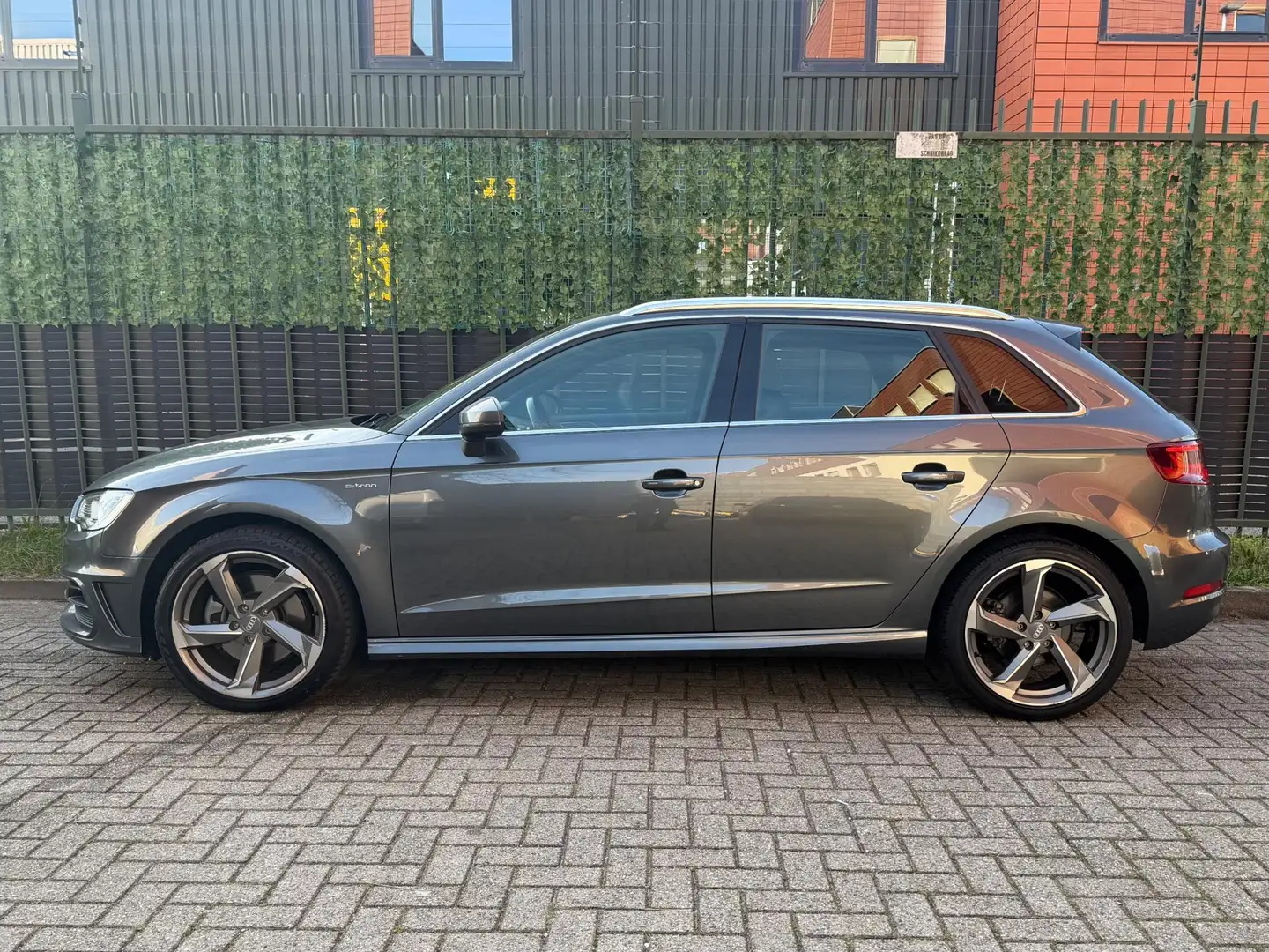 Audi A3 Sportback 1.4 e-tron PHEV Ambition Pro Line plus Gris - 2