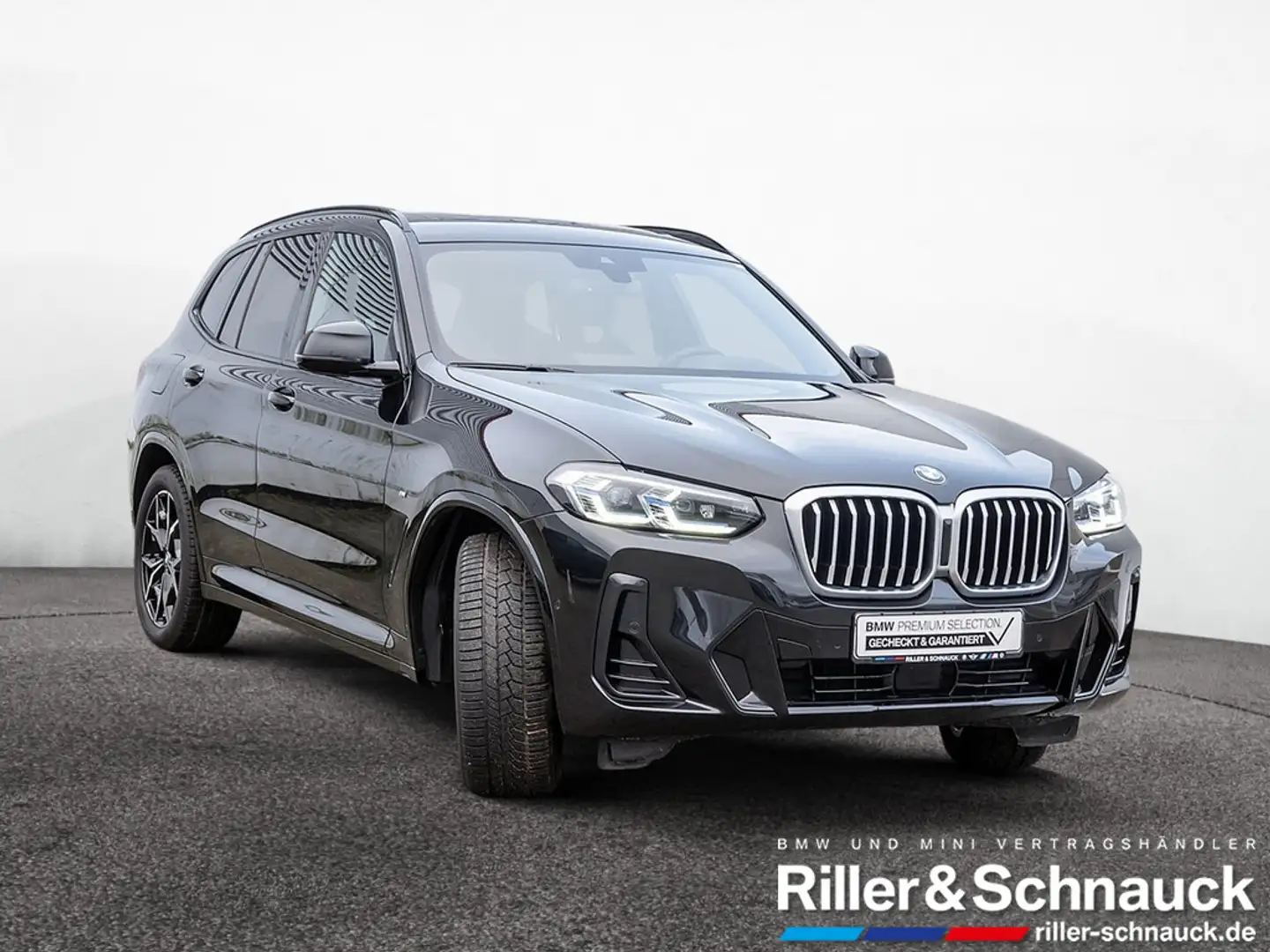 BMW X3 xDrive 20d M-Sport LASER+AHK+PANO+HUD+HK Schwarz - 2