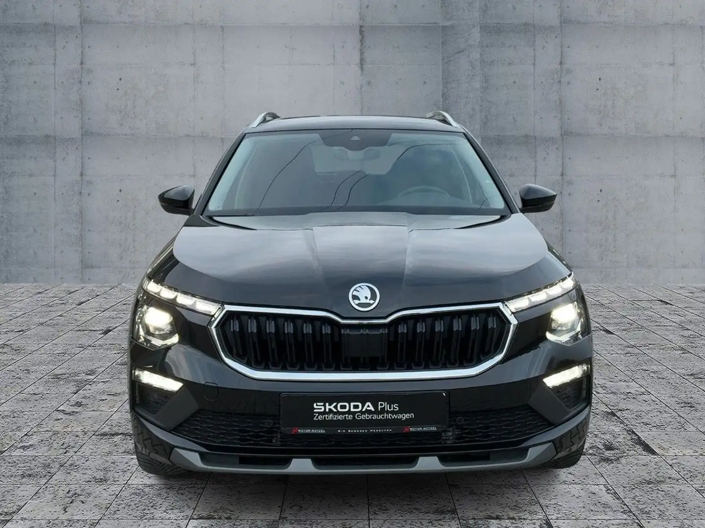 Skoda Kamiq 1.5 TSI DSG SELECTION MATRIX+NAVI+AHK+ACC Schwarz - 2