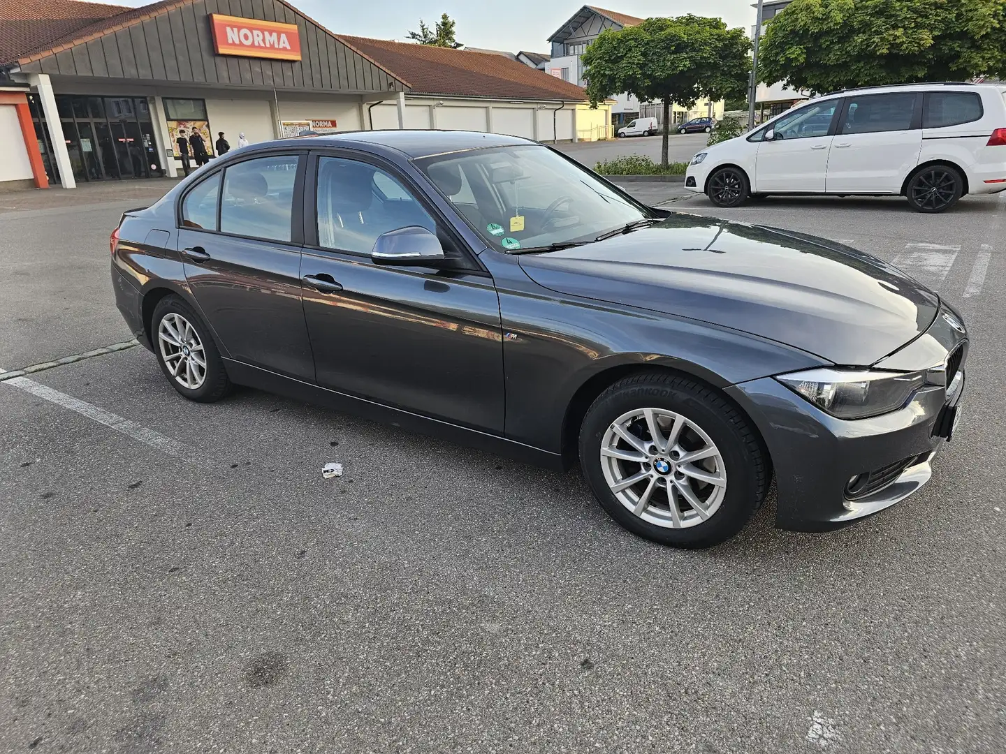 BMW 318 318d Edition Lifestyle - 2