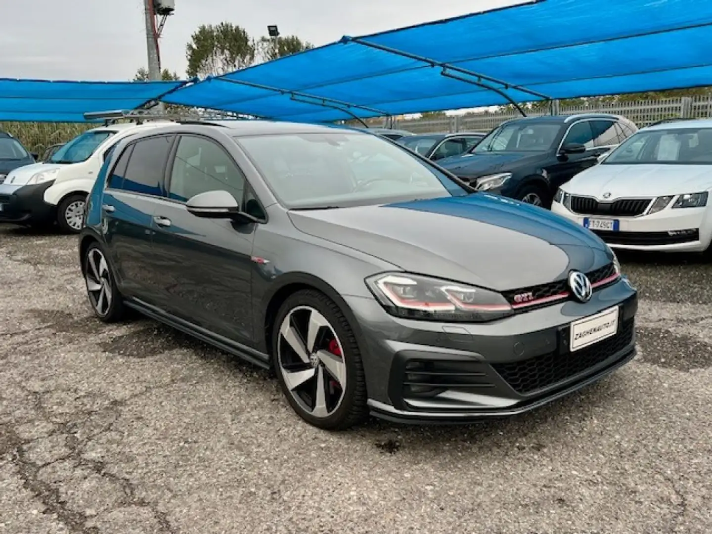 Volkswagen Golf GTI Performance 2.0 245 CV TSI 5p. BMT+TETTO Grijs - 1