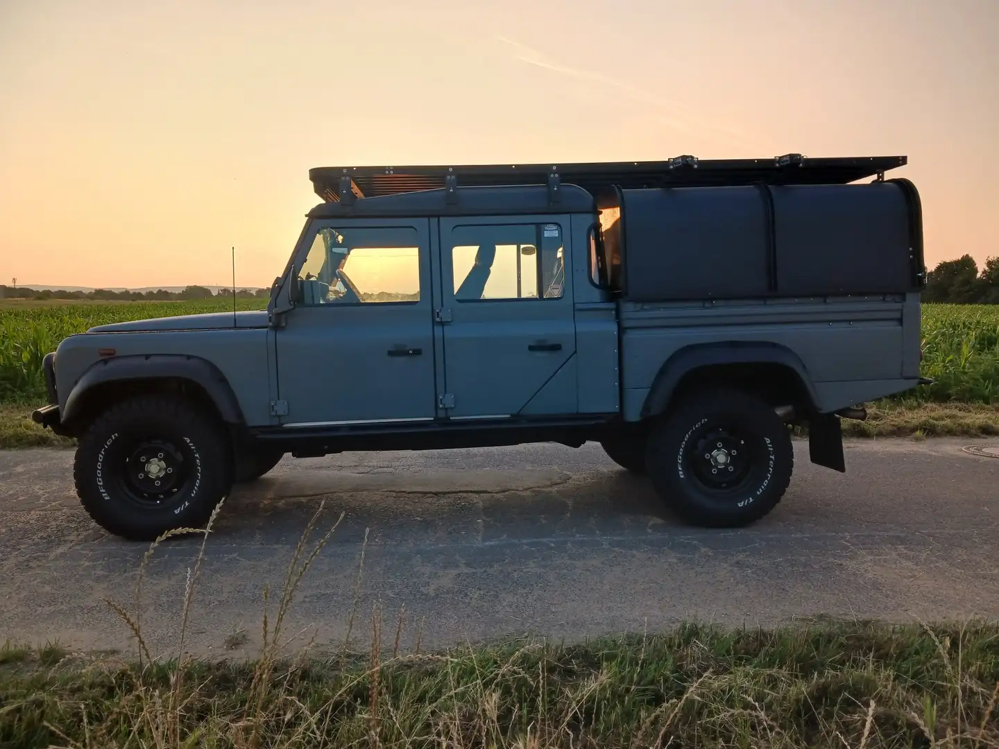 Land Rover Defender 130 Td5 Crew Cab - 2