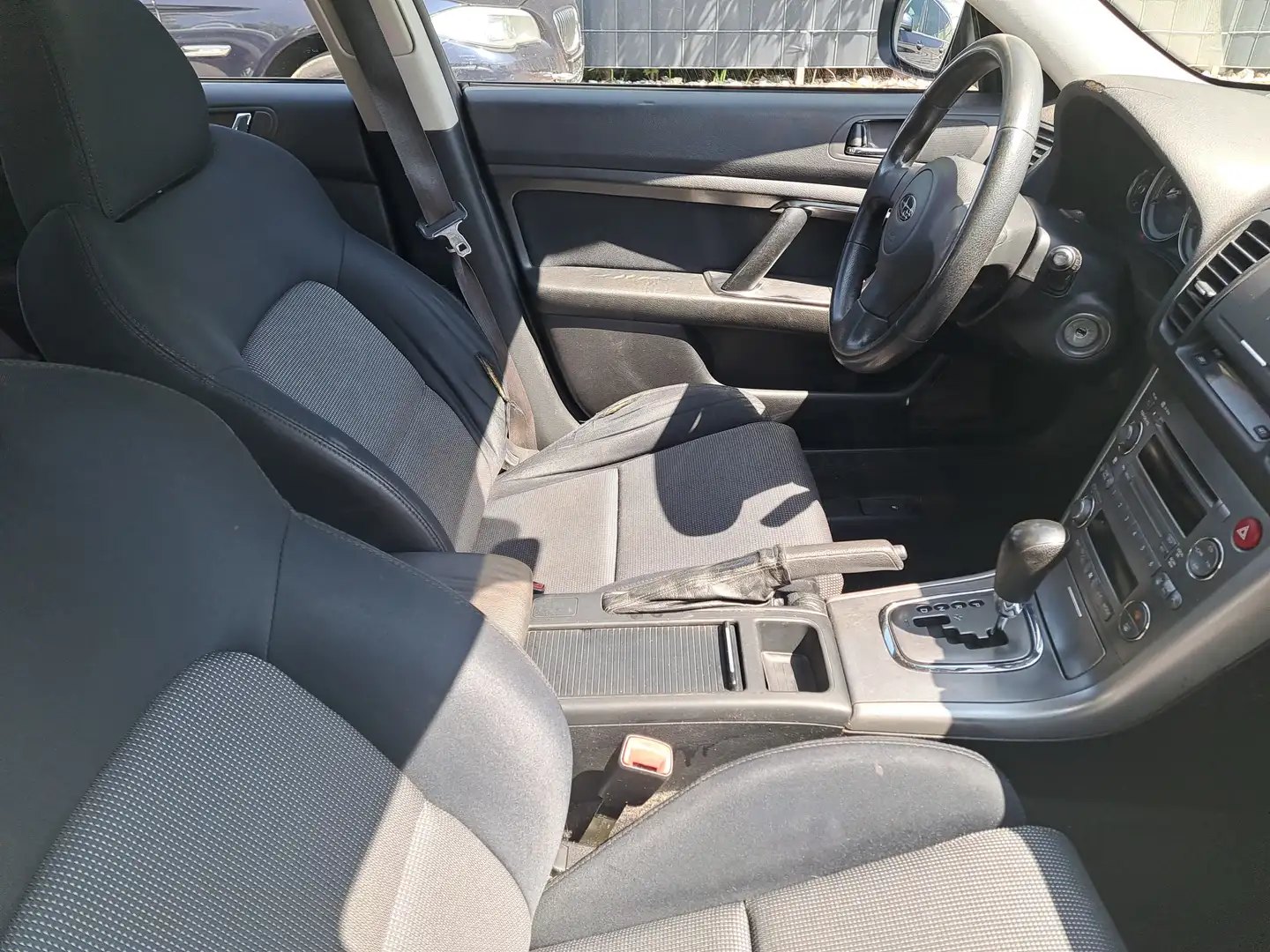 Subaru Legacy Kombi  4WD * Automatik - Klimaanlage * Argent - 2