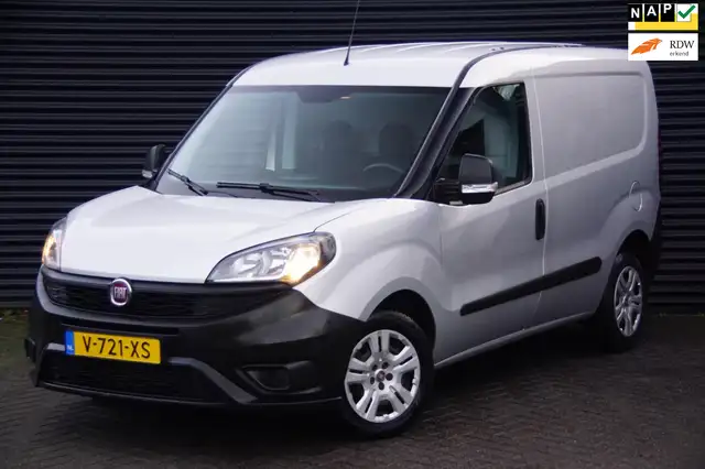 Fiat Doblo Cargo 1.6 MJ L1H1 | 3 Zits | Cruise | Navi | Zeer