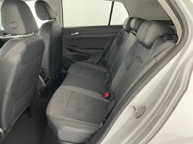 Volkswagen Golf view 11