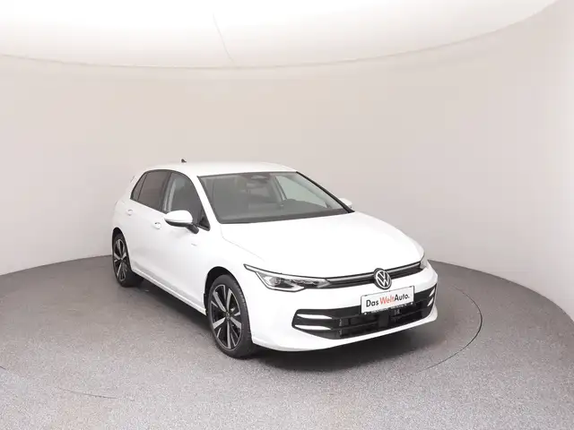 Volkswagen Golf view 2
