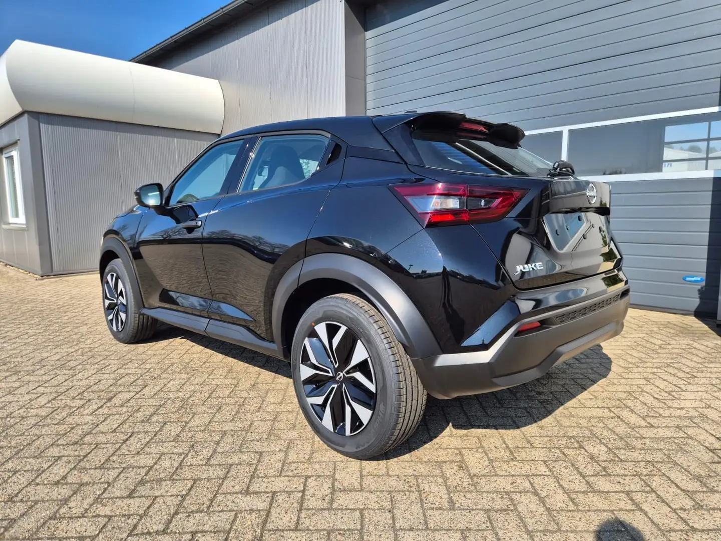 Nissan Juke 1.0 DIG-T 114PS Acenta Klimaautomatik Sitzheizu... Schwarz - 2