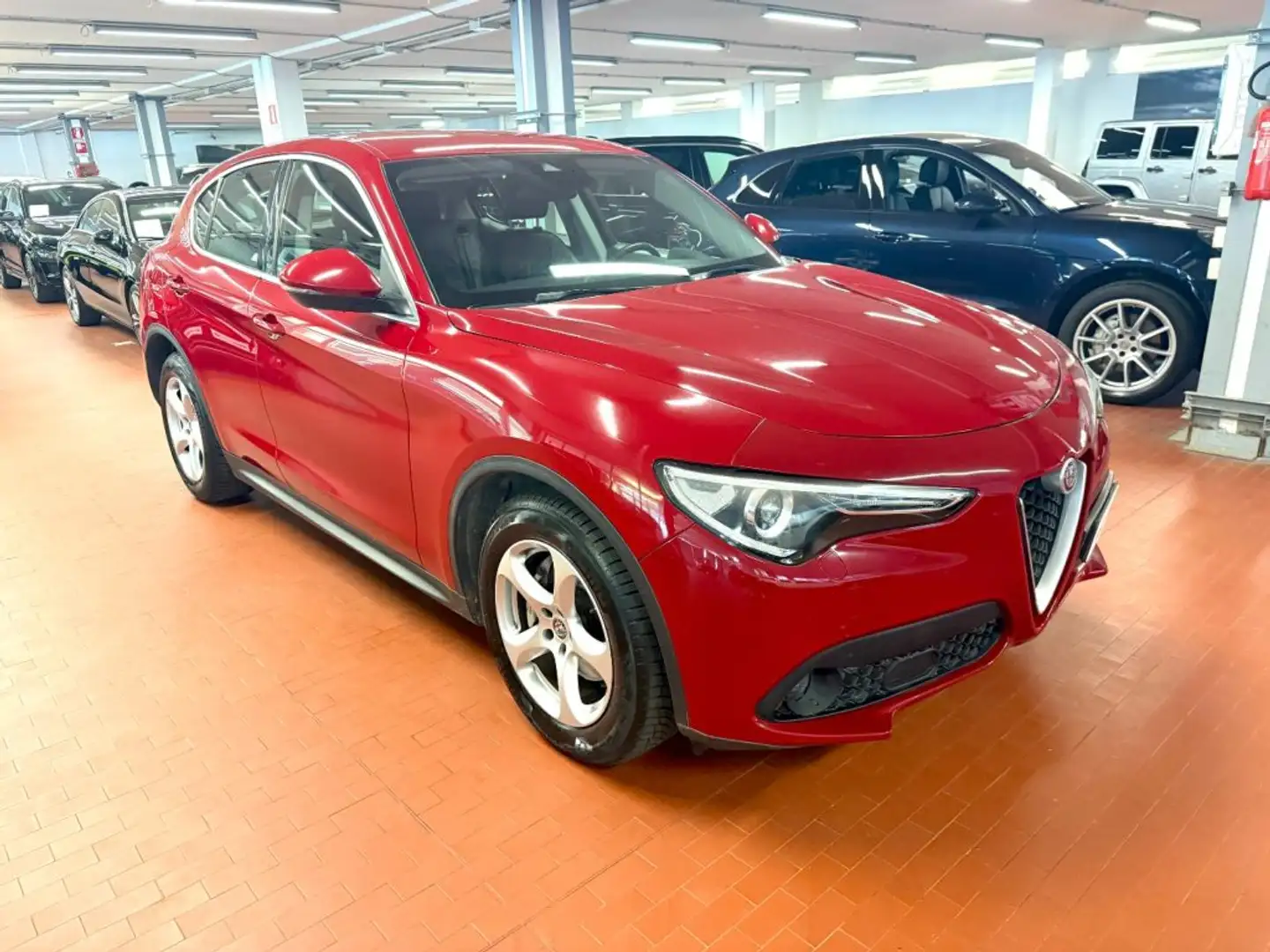Alfa Romeo Stelvio 2.2 TD 180 CV Super PROMO !! Rouge - 2