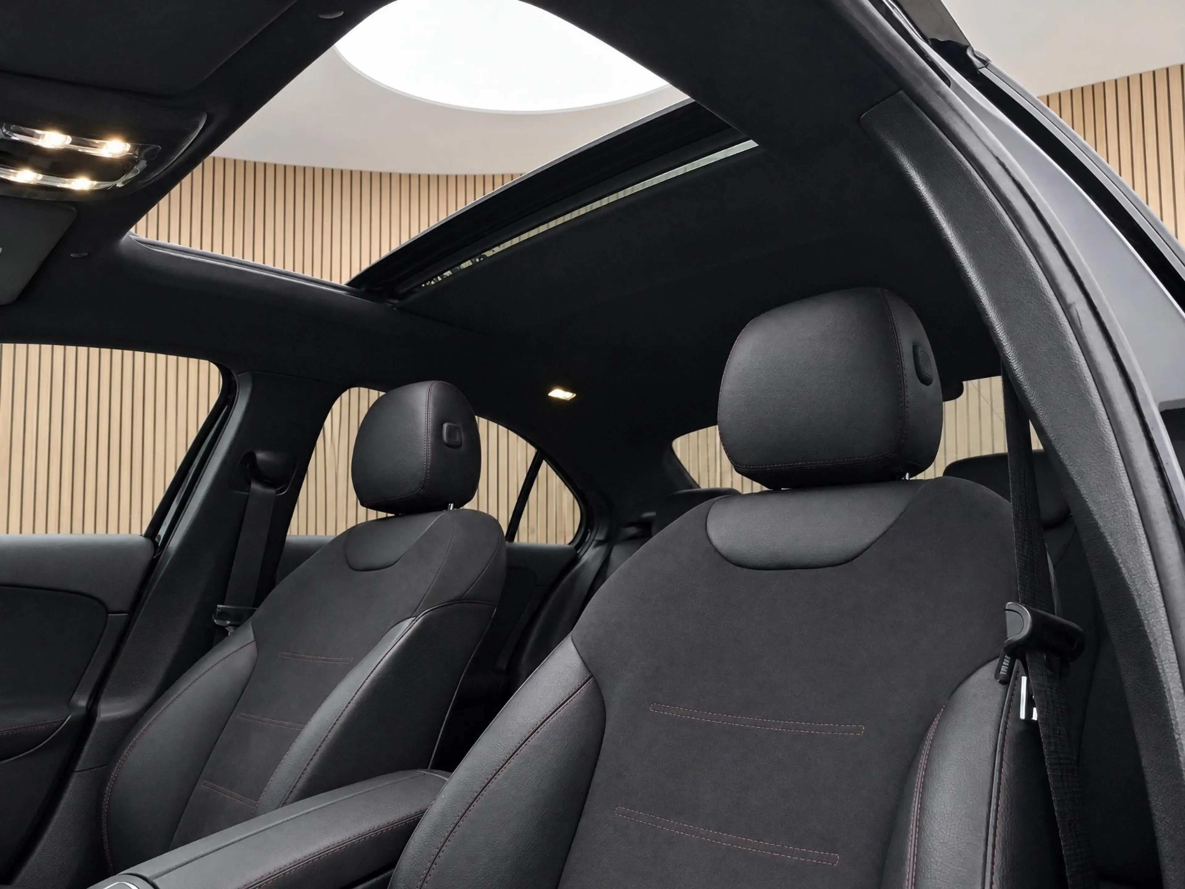 Mercedes-Benz A 200 Business Solution AMG |Pano |Memory |Stoelverw. |S — photo 9