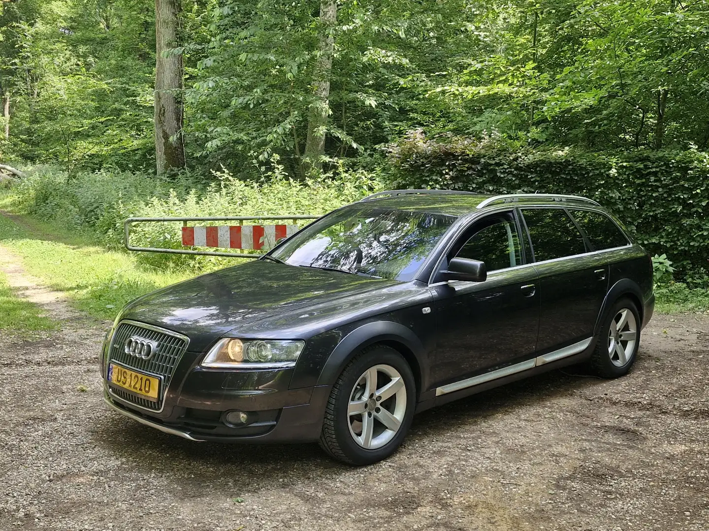 Audi A6 allroad - 1