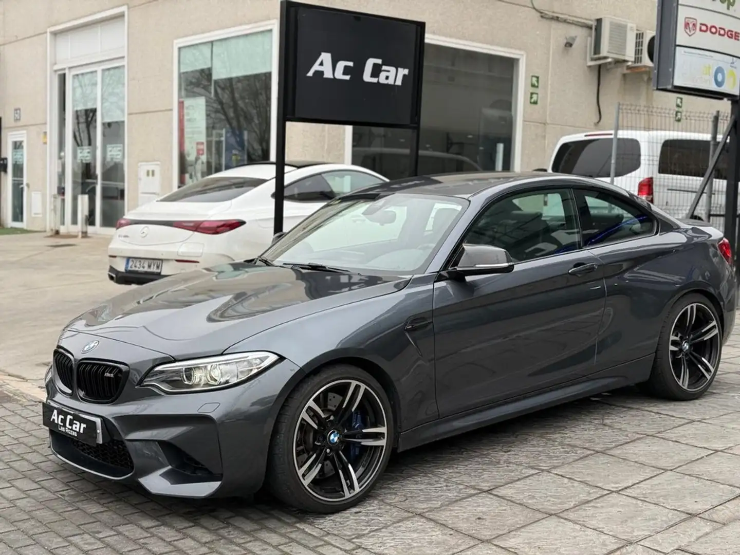 BMW M2 Grau - 2