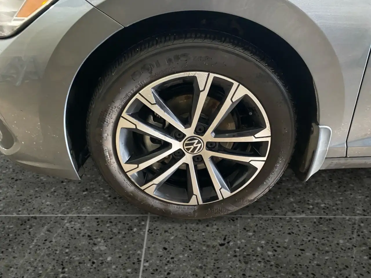 Volkswagen Jetta снимка Volkswagen Jetta