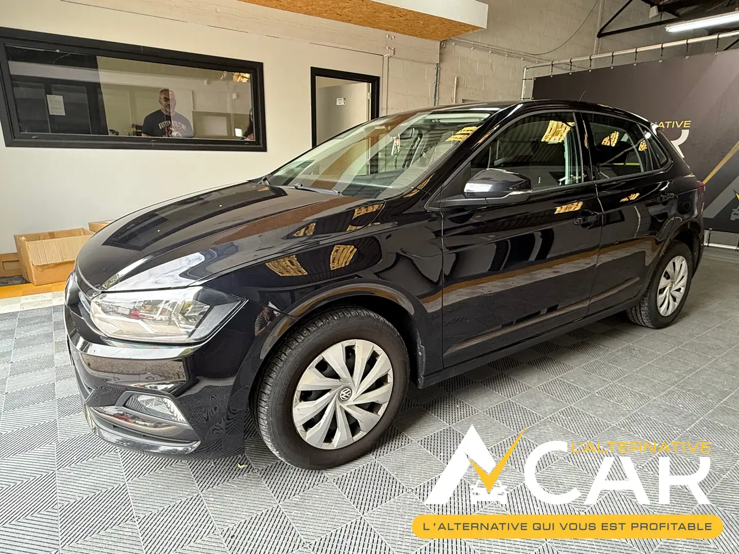 Volkswagen Polo 1.6 CR TDi Confortline - GARANTIE 12M Zwart - 1