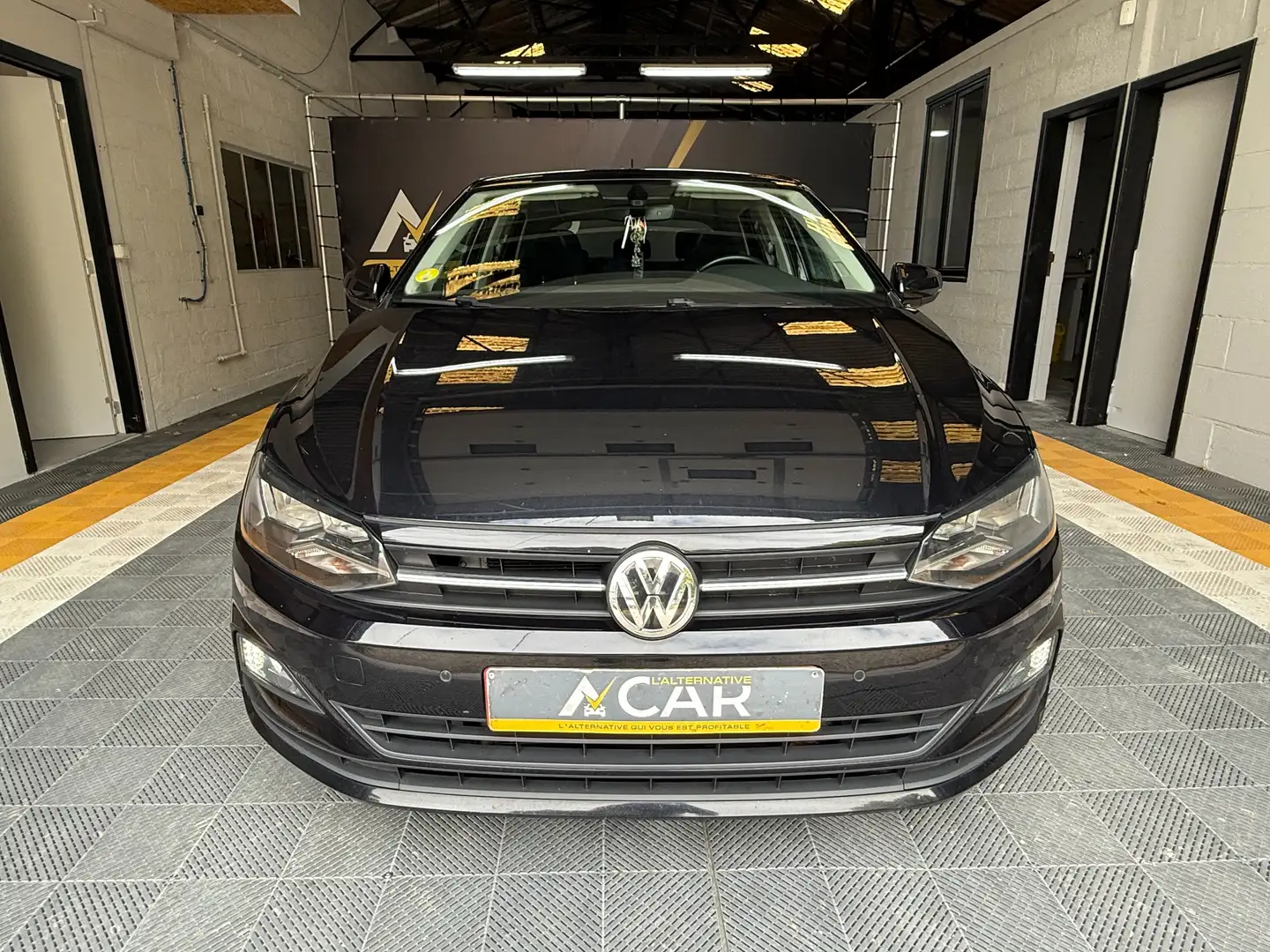 Volkswagen Polo 1.6 CR TDi Confortline - GARANTIE 12M Zwart - 2