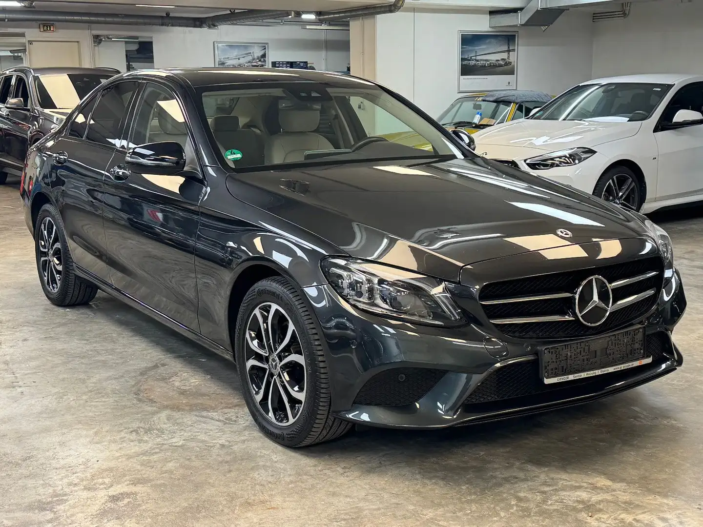 Mercedes-Benz C 200 Lim. Vollleder Exlusive,Avantgarde, Standh Grau - 2