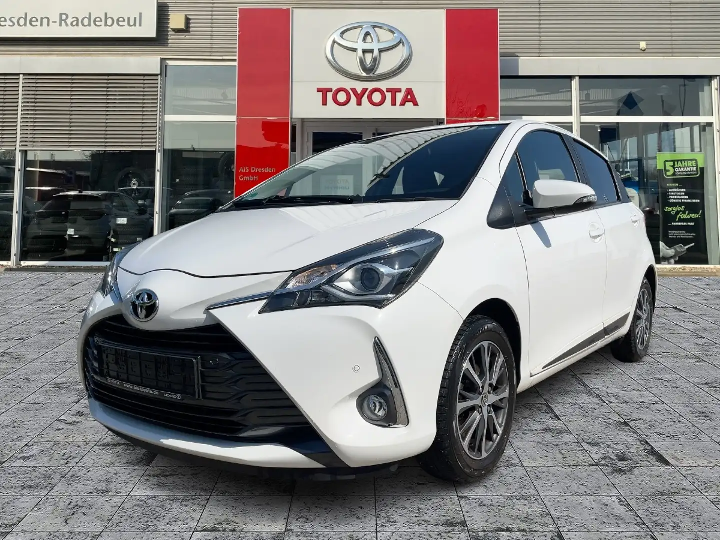 Toyota Yaris 1.5 Team Deutschland KAM*SHZ*PDC Weiß - 1