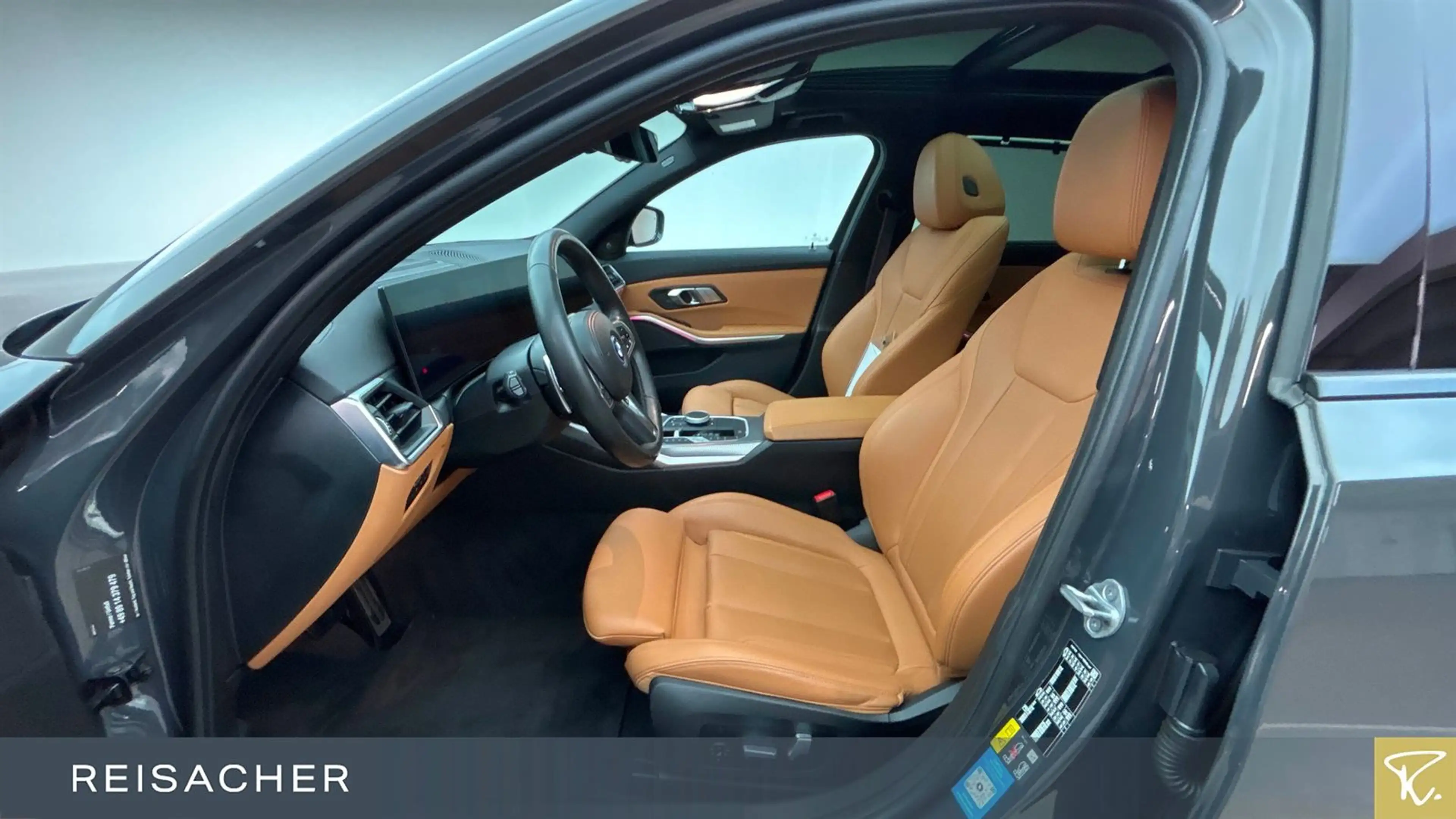 BMW 330 e A Tou M-Sport PRO,M-Sport,Pano,AHK,DAProf,A — photo 4