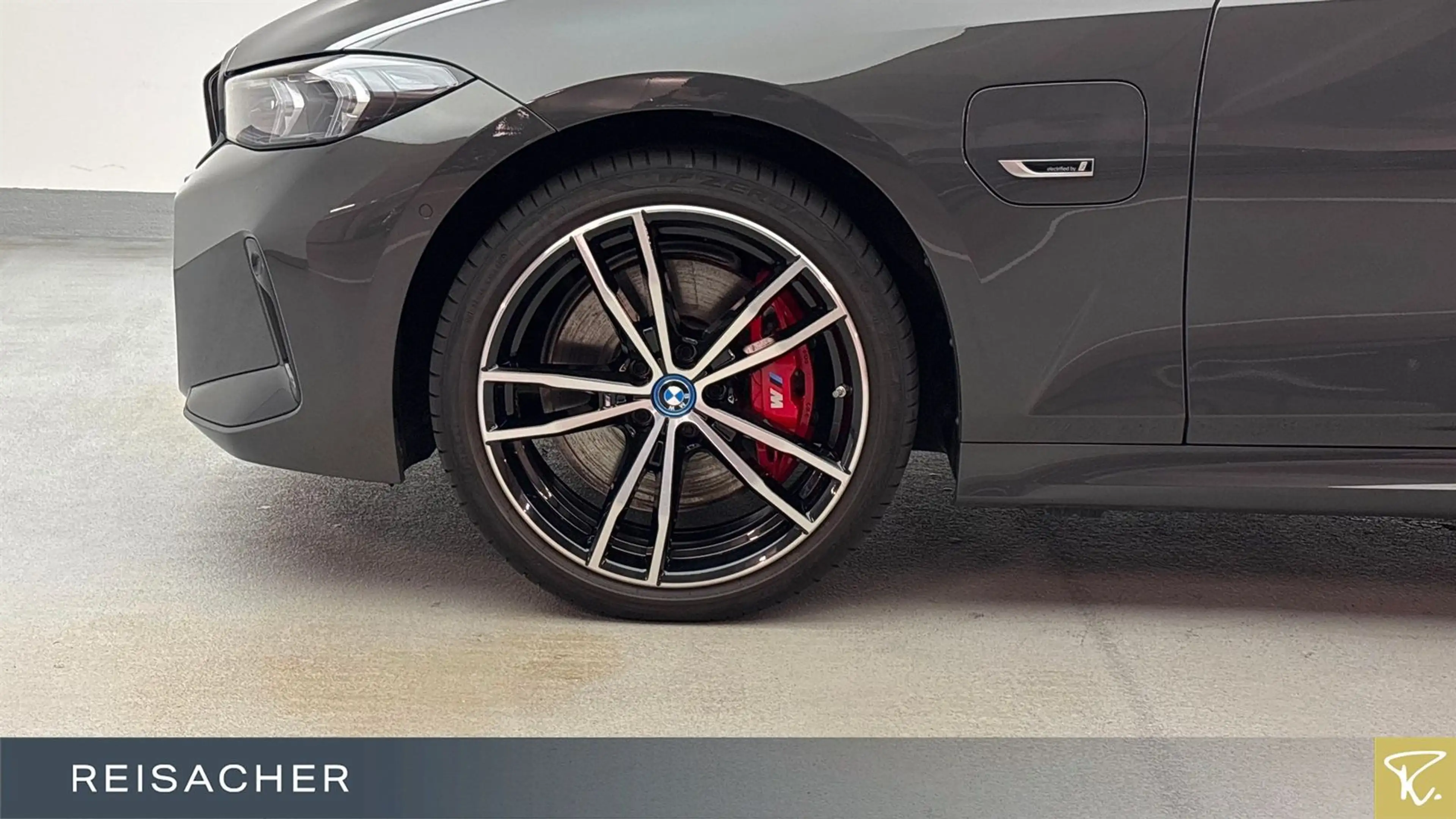 BMW 330 e A Tou M-Sport PRO,M-Sport,Pano,AHK,DAProf,A — photo 3