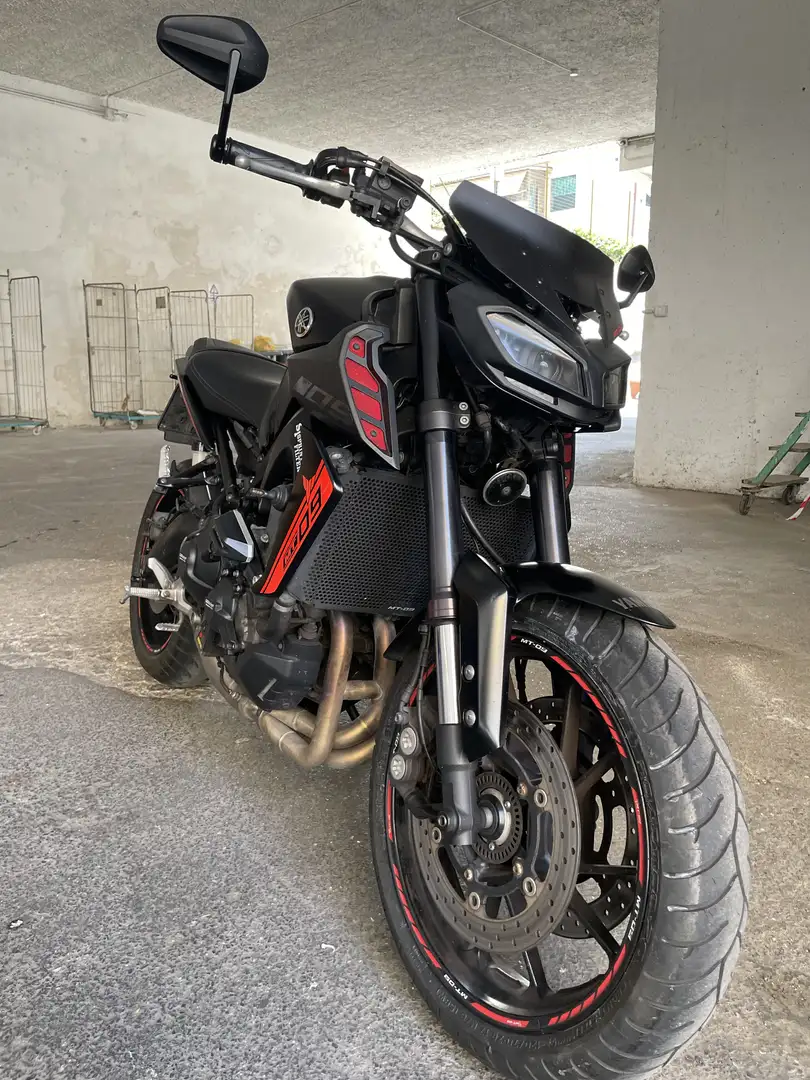 Yamaha MT-09 Noir - 2