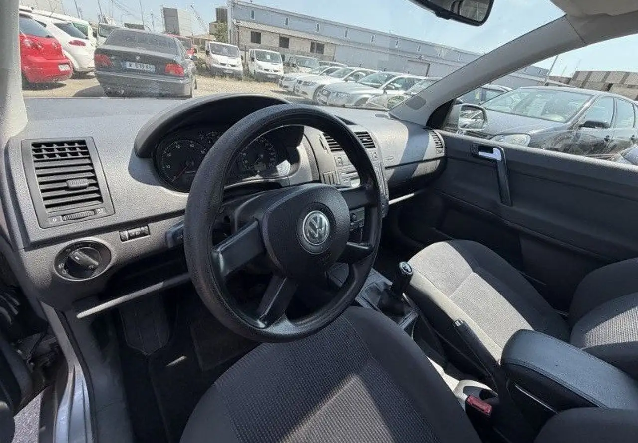 Volkswagen Polo Citadine 3 portes — photo 11