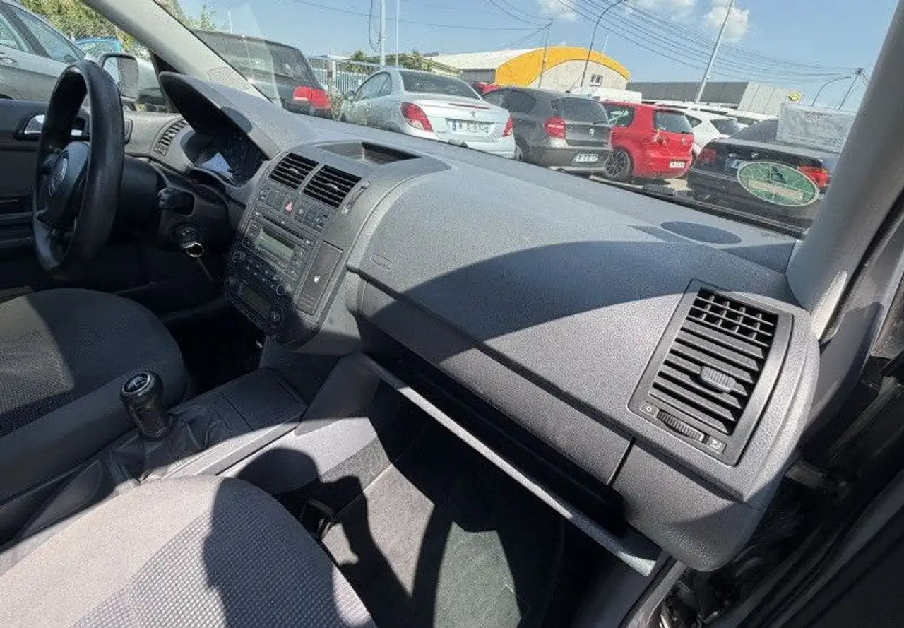 Volkswagen Polo Citadine 3 portes — photo 13