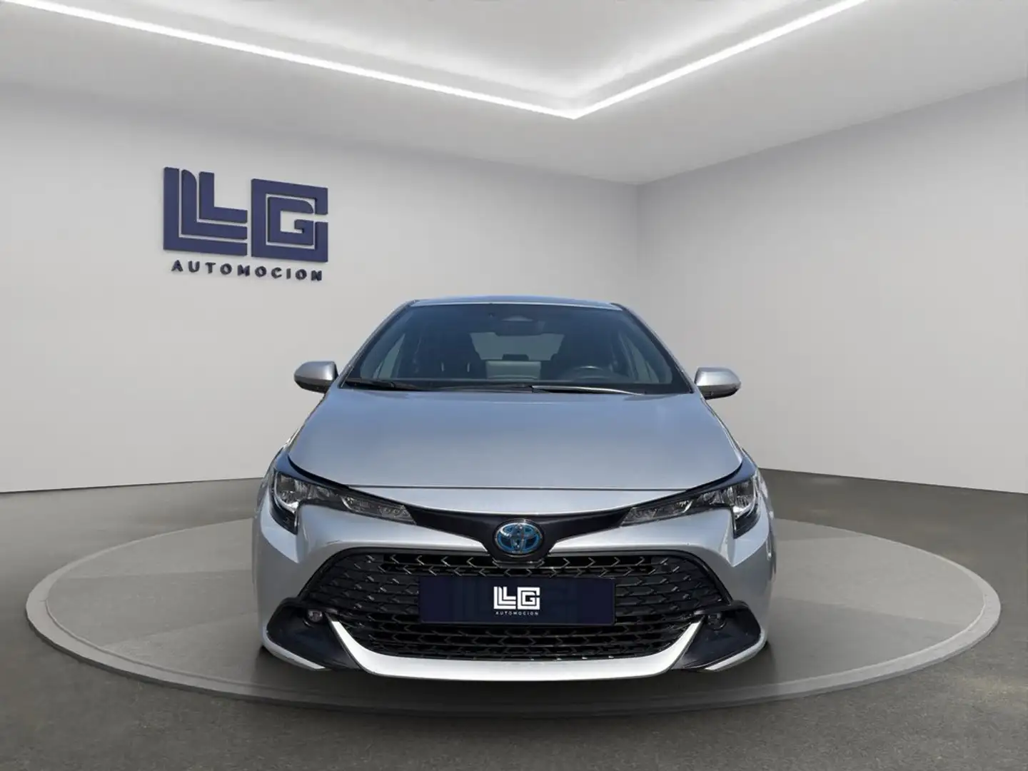 Toyota Corolla 140H Active Plus Gris - 2