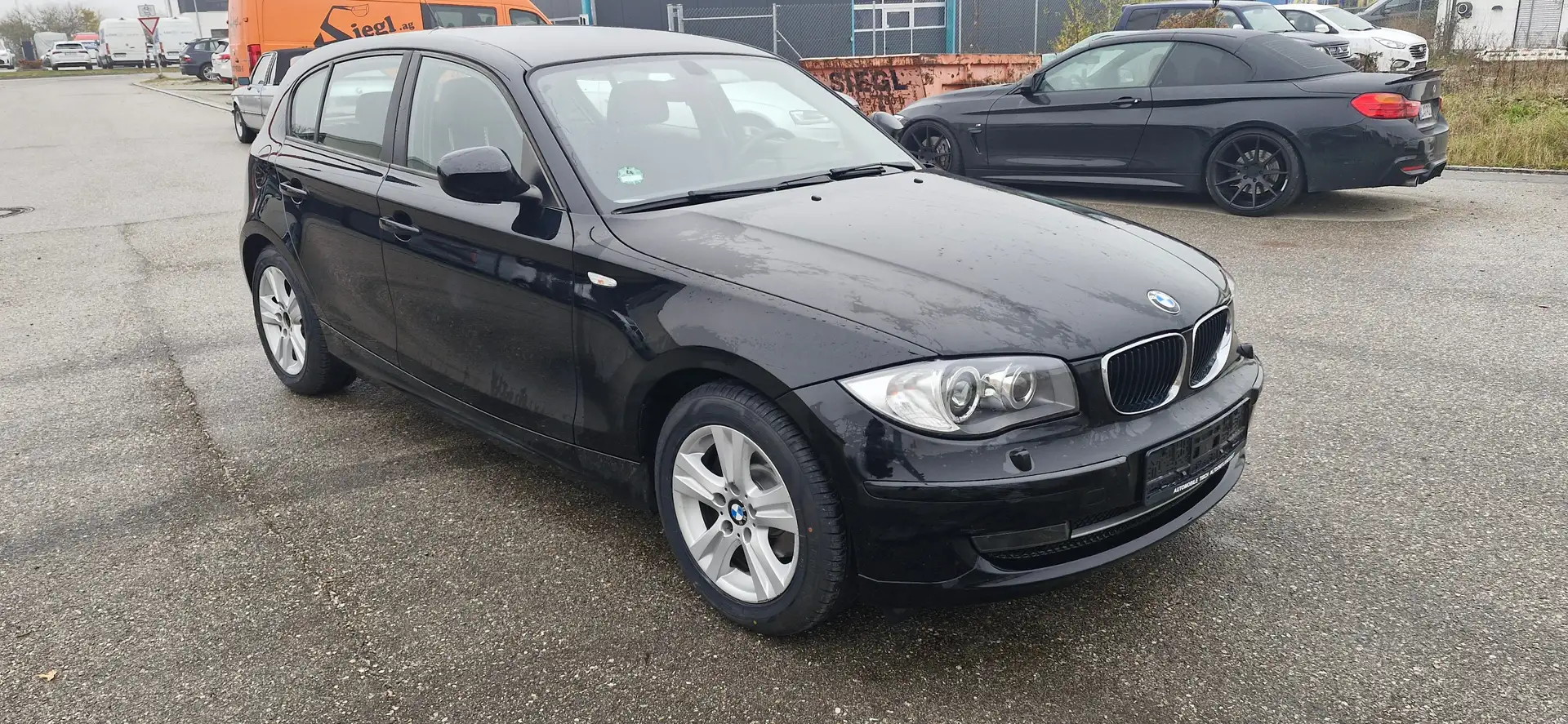 BMW 118 118i/TÜV+BREMSEN NEU Schwarz - 2