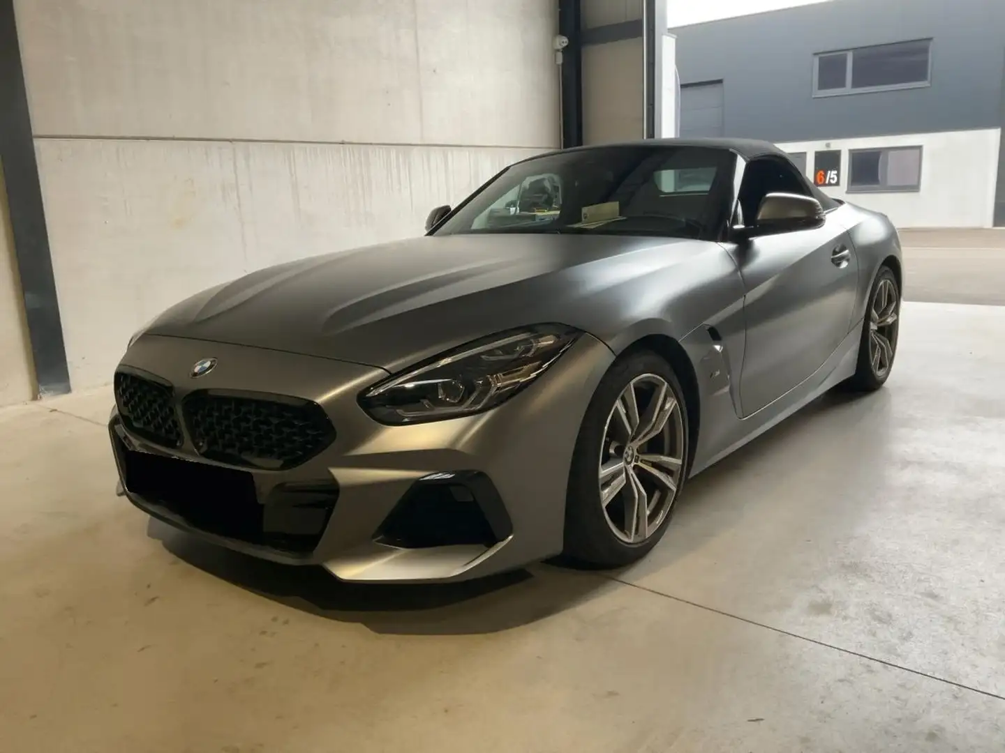 BMW Z4 M Z4 sDrive20i Aut. M Sport Grijs - 1