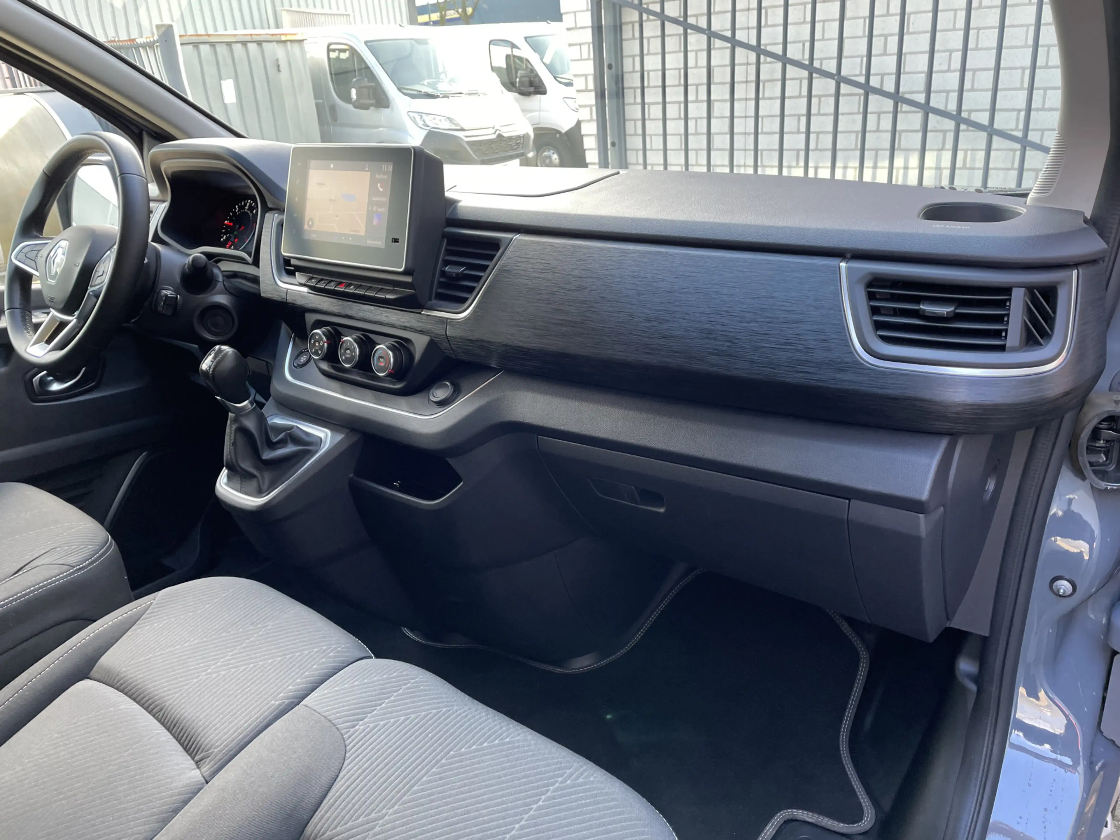 Renault Trafic 150pk L2H1 Grand Luxury (Trekhaak - Camera - LED - — photo 29