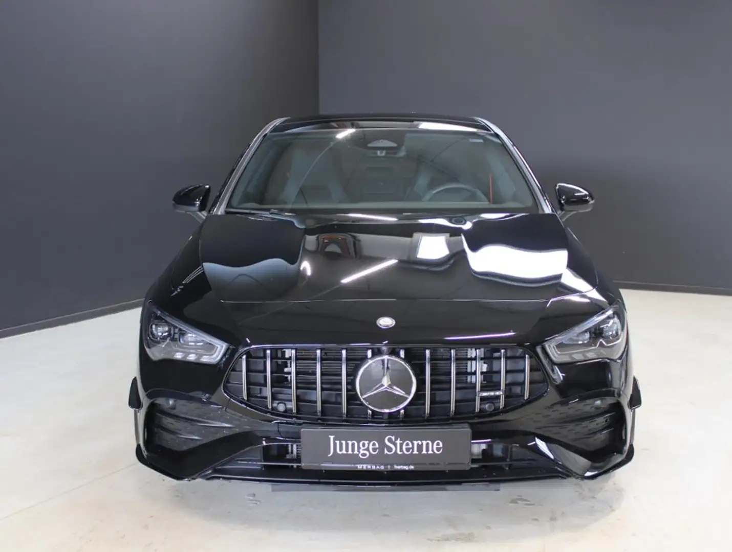 Mercedes-Benz CLA 35 AMG AMG CLA 35 4M *Aero Night Pano 19" Beam Premium Schwarz - 2