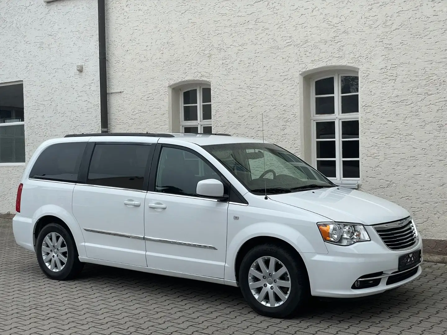 Chrysler Grand Voyager Town & Country LPG DVD Vollleder bijela - 1
