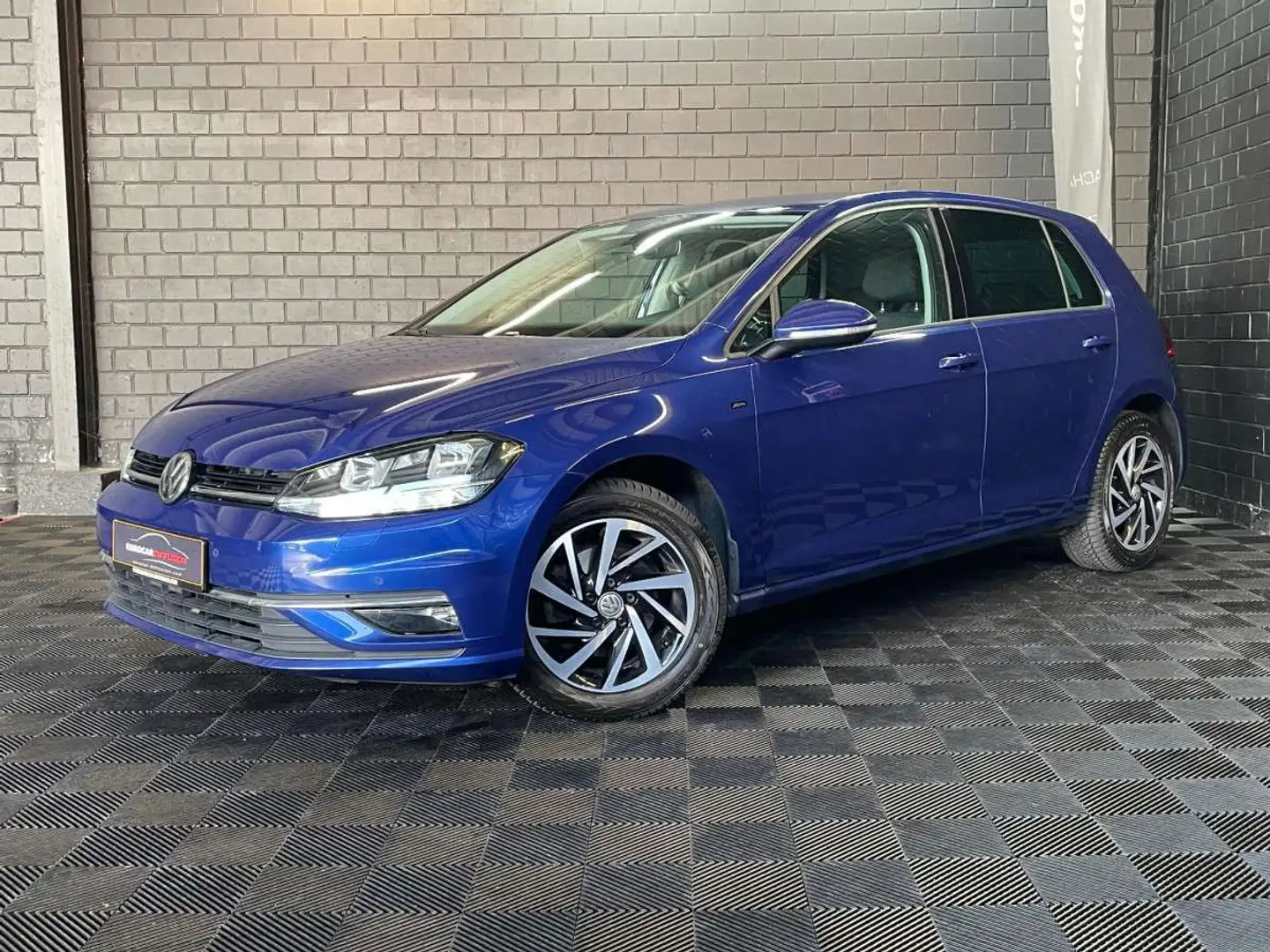 Volkswagen Golf 1.6 TDI16V BLUE MOTION Bleu - 1