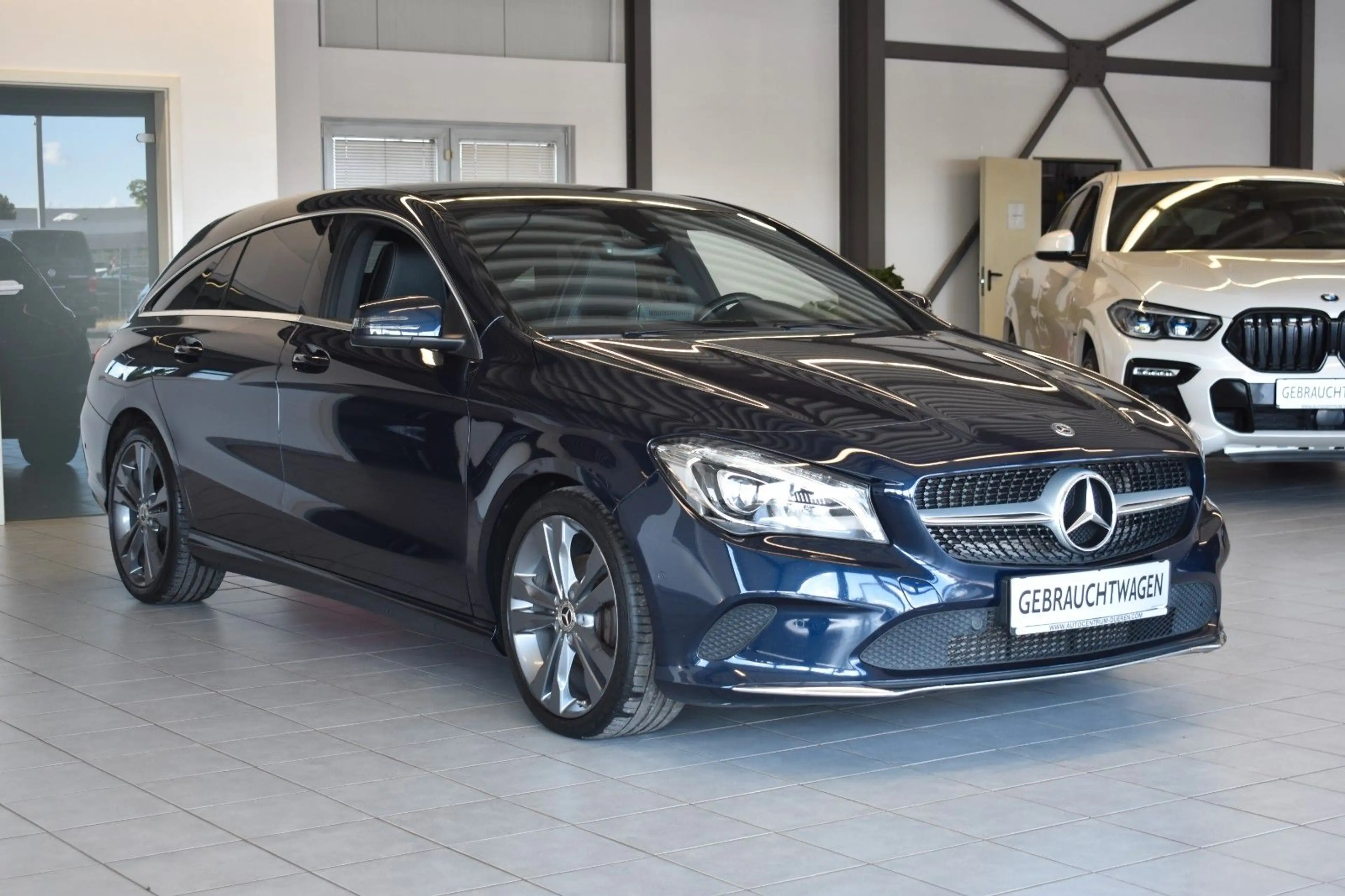 Mercedes-Benz CLA 220 CLA 220 d Shooting Brake AUT./LED/NAVI/PANO/