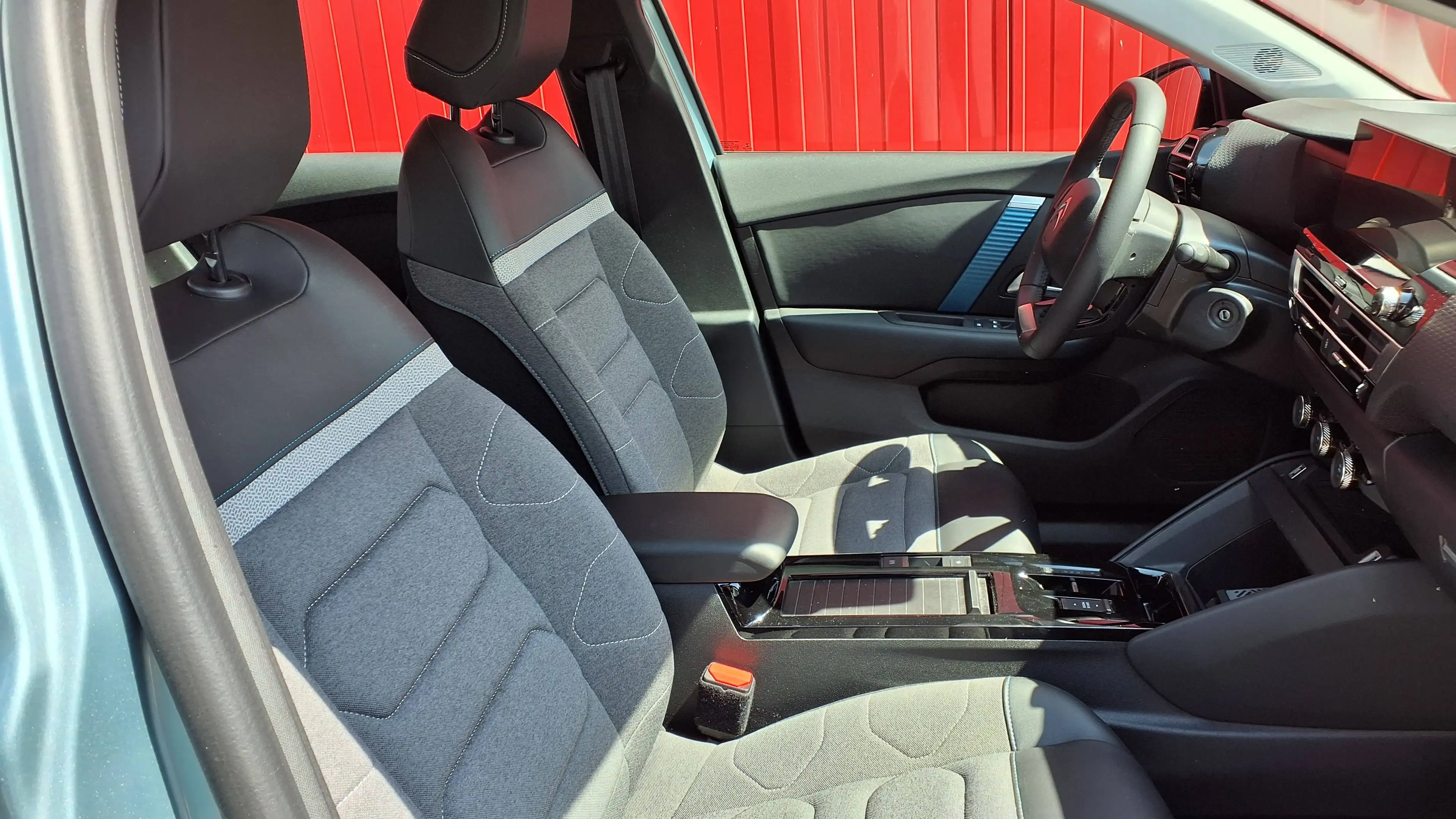Citroen E-C4 Electric e-C4 136 FEEL PACK — photo 9