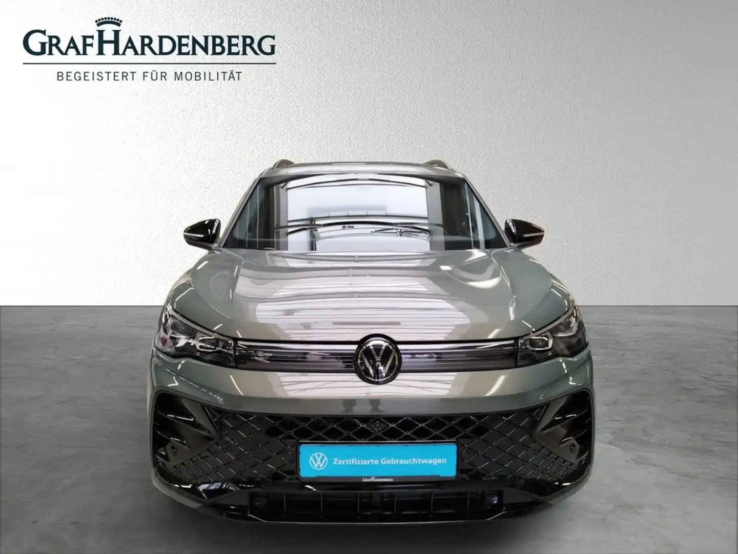 Volkswagen Tiguan 2.0 TDI DSG R-Line ACC IQ.LIGHT AHK Grün - 2