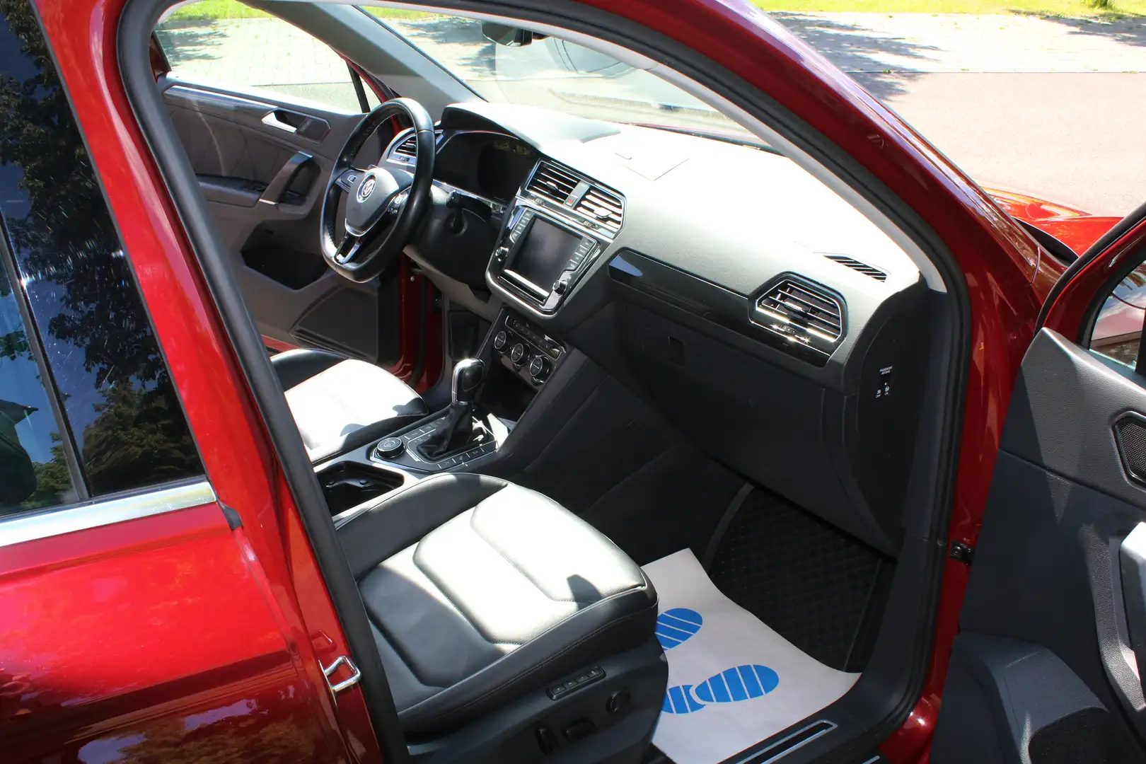 Volkswagen Tiguan Highline BMT/Start-Stopp 4Motion Rojo - 1