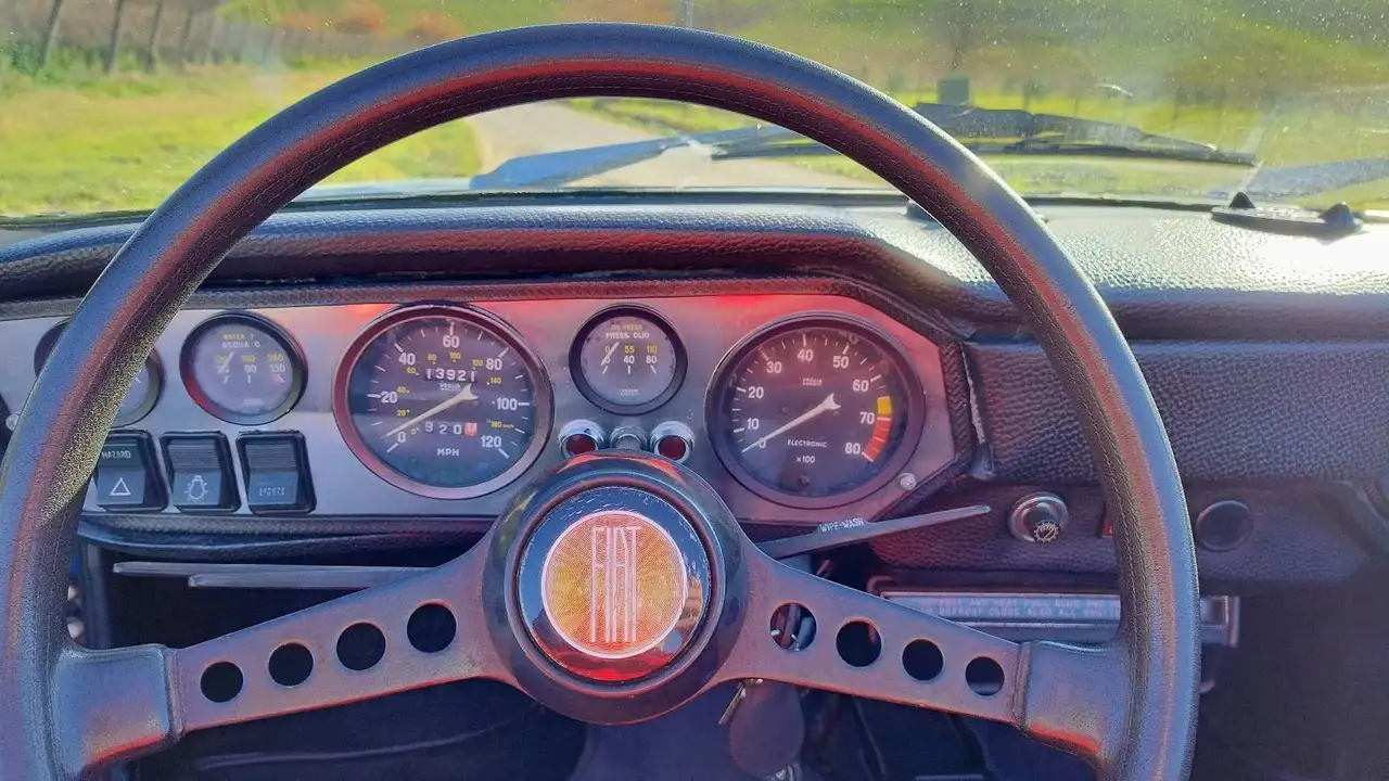 Fiat 850 Sport spider, foto 8