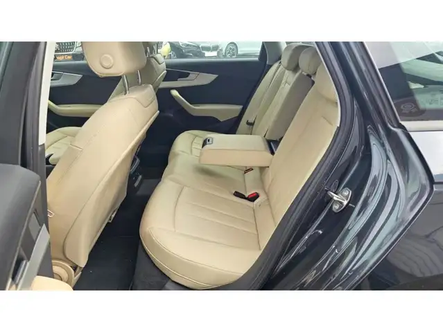 Audi A4 view 22