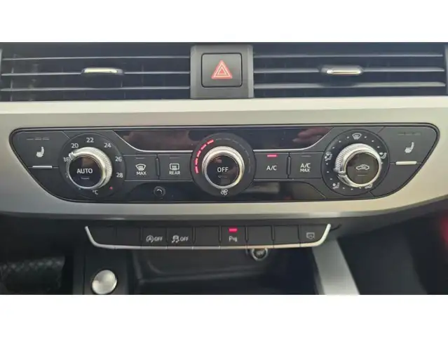 Audi A4 view 10